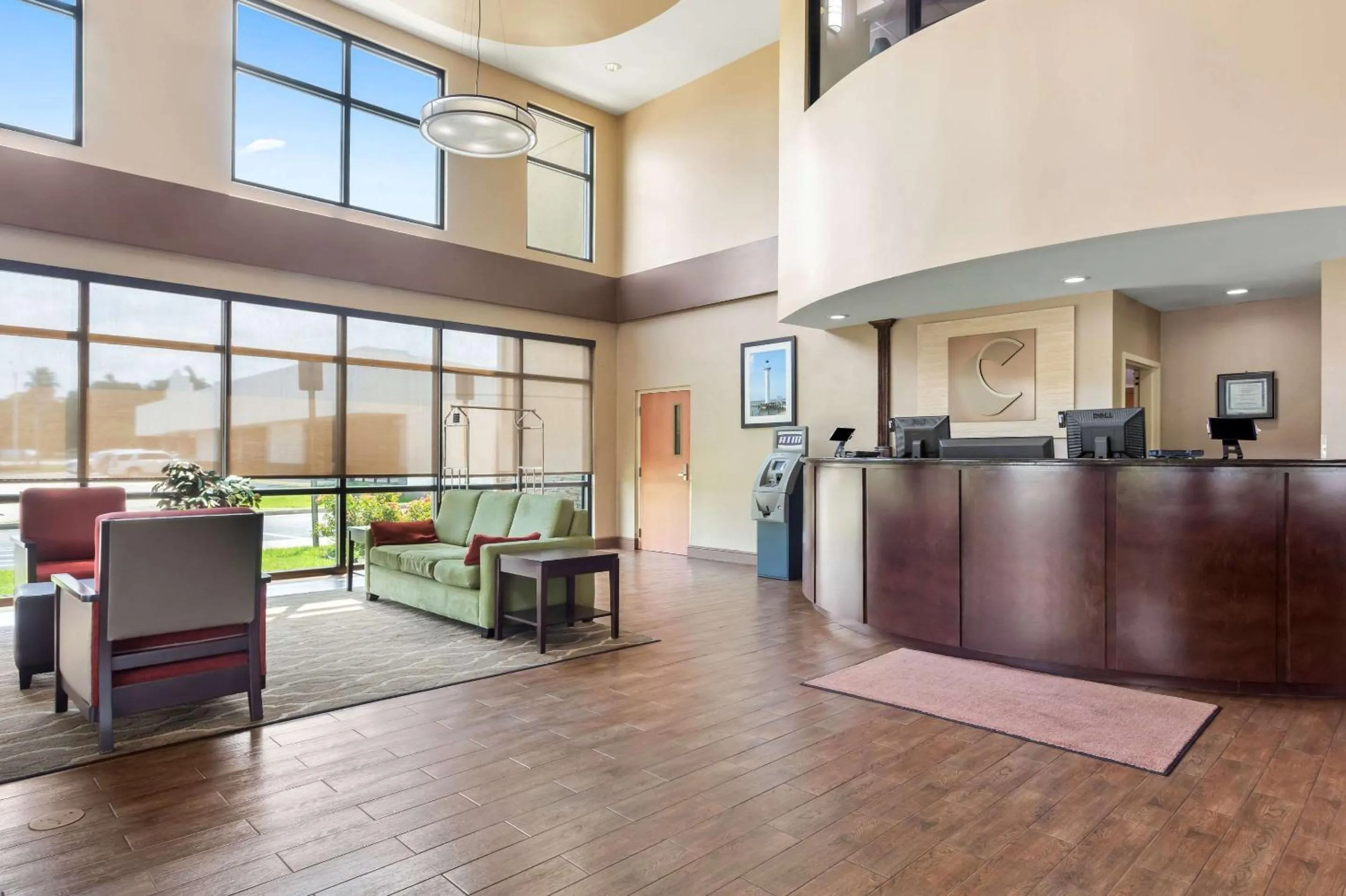 Lobby or reception in Comfort Suites