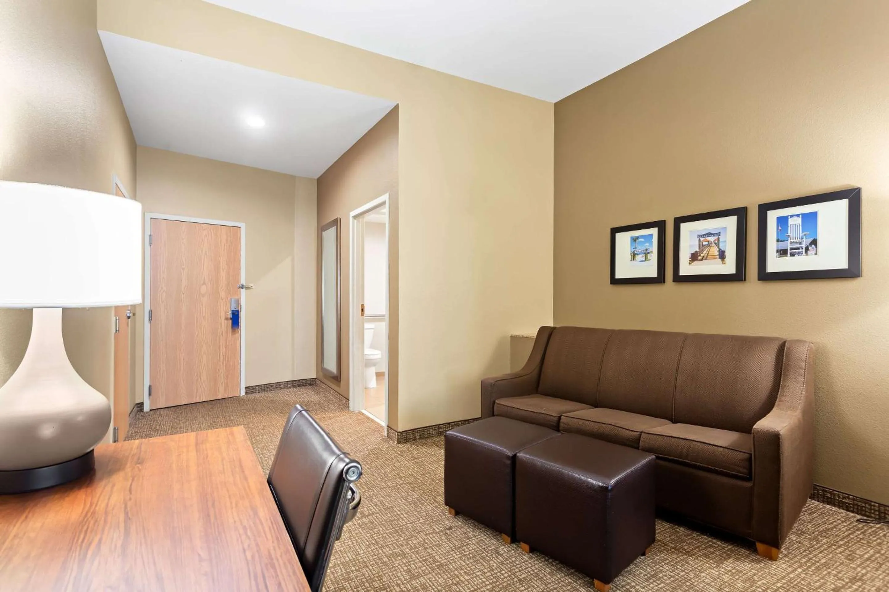 Bedroom in Comfort Suites