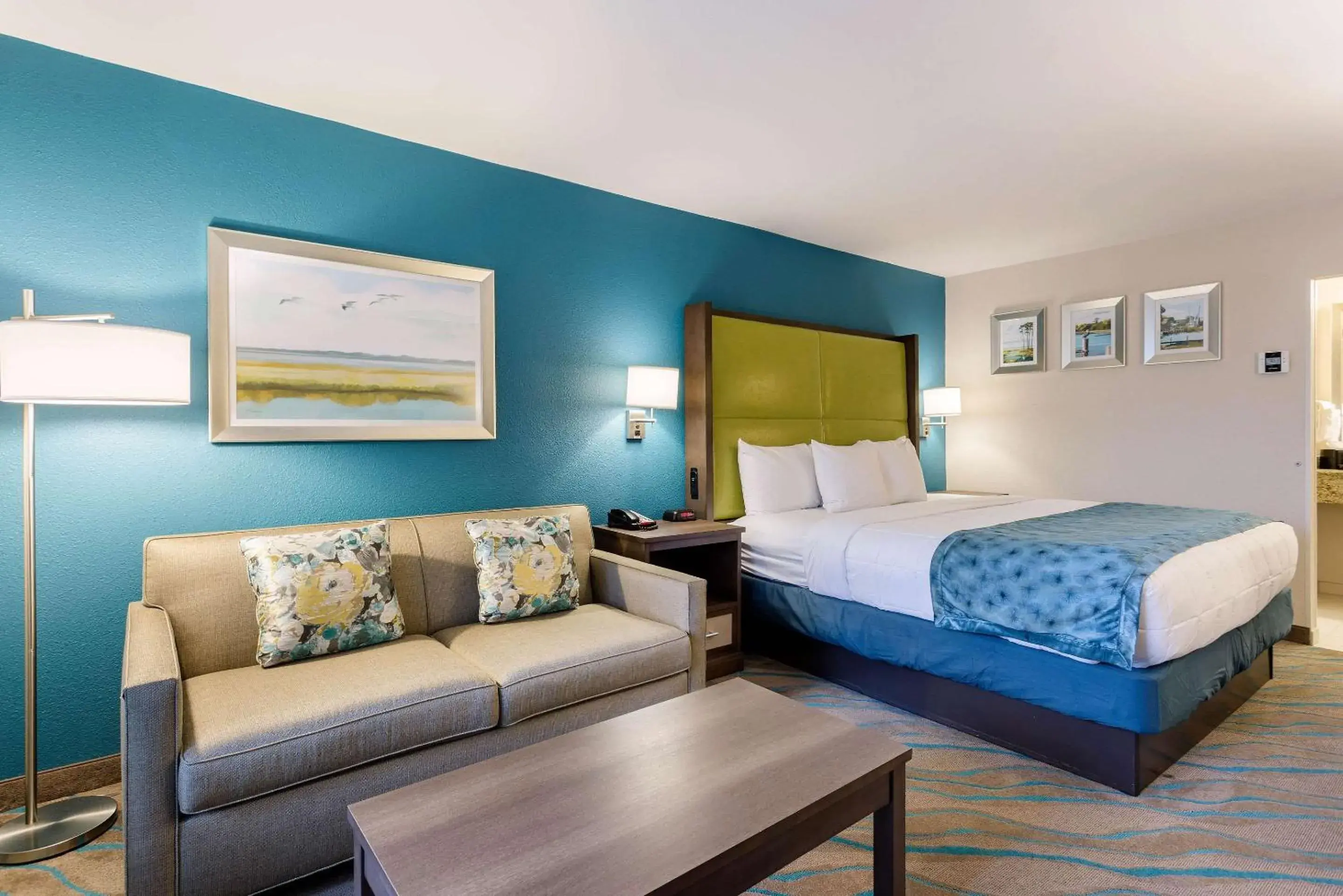 King Room - Non-Smoking in Quality Inn Gulfport I-10 King Room - Non-Smoking in Quality Inn Gulfport I-10