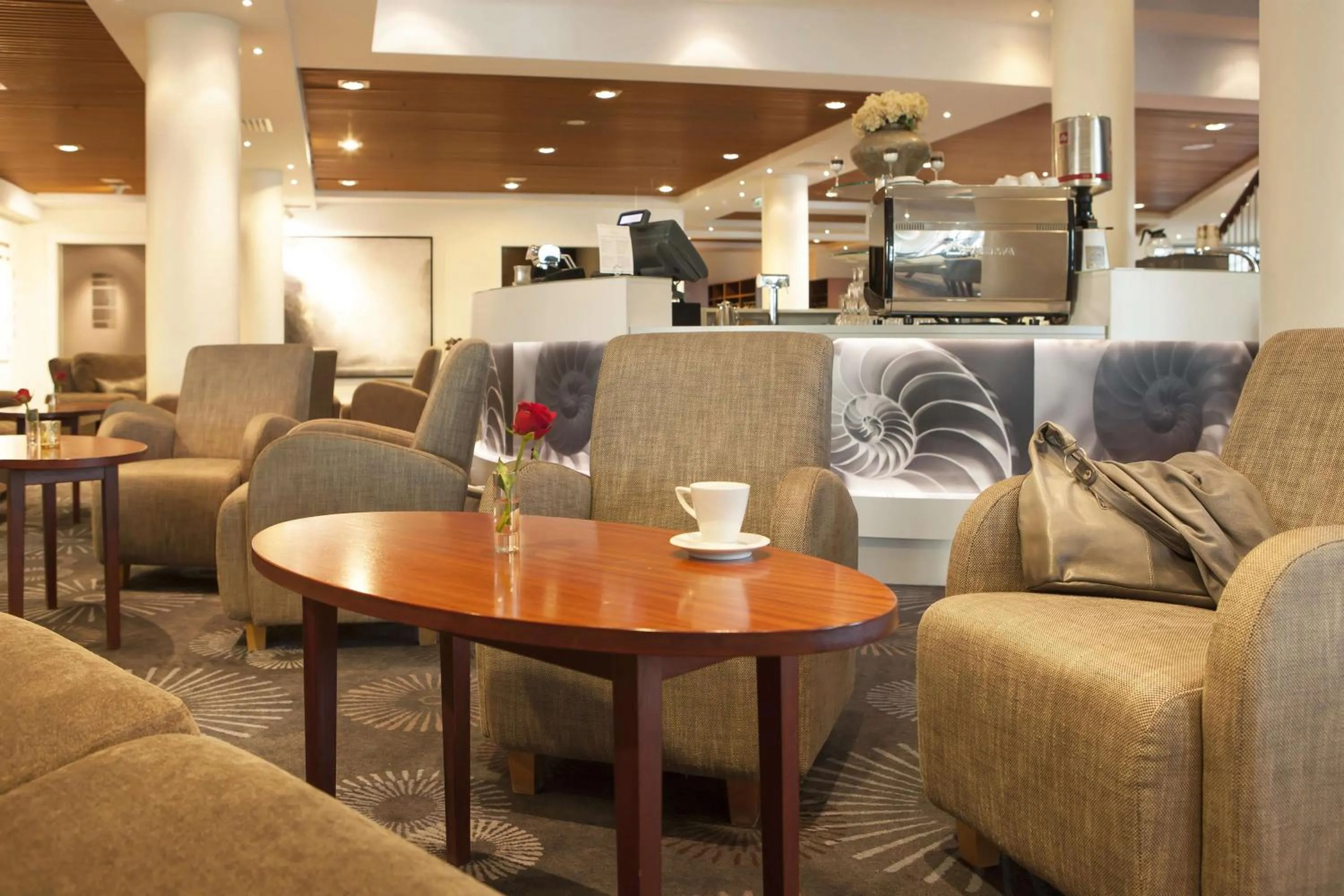 Lounge or bar in Scandic Seilet Hotel
