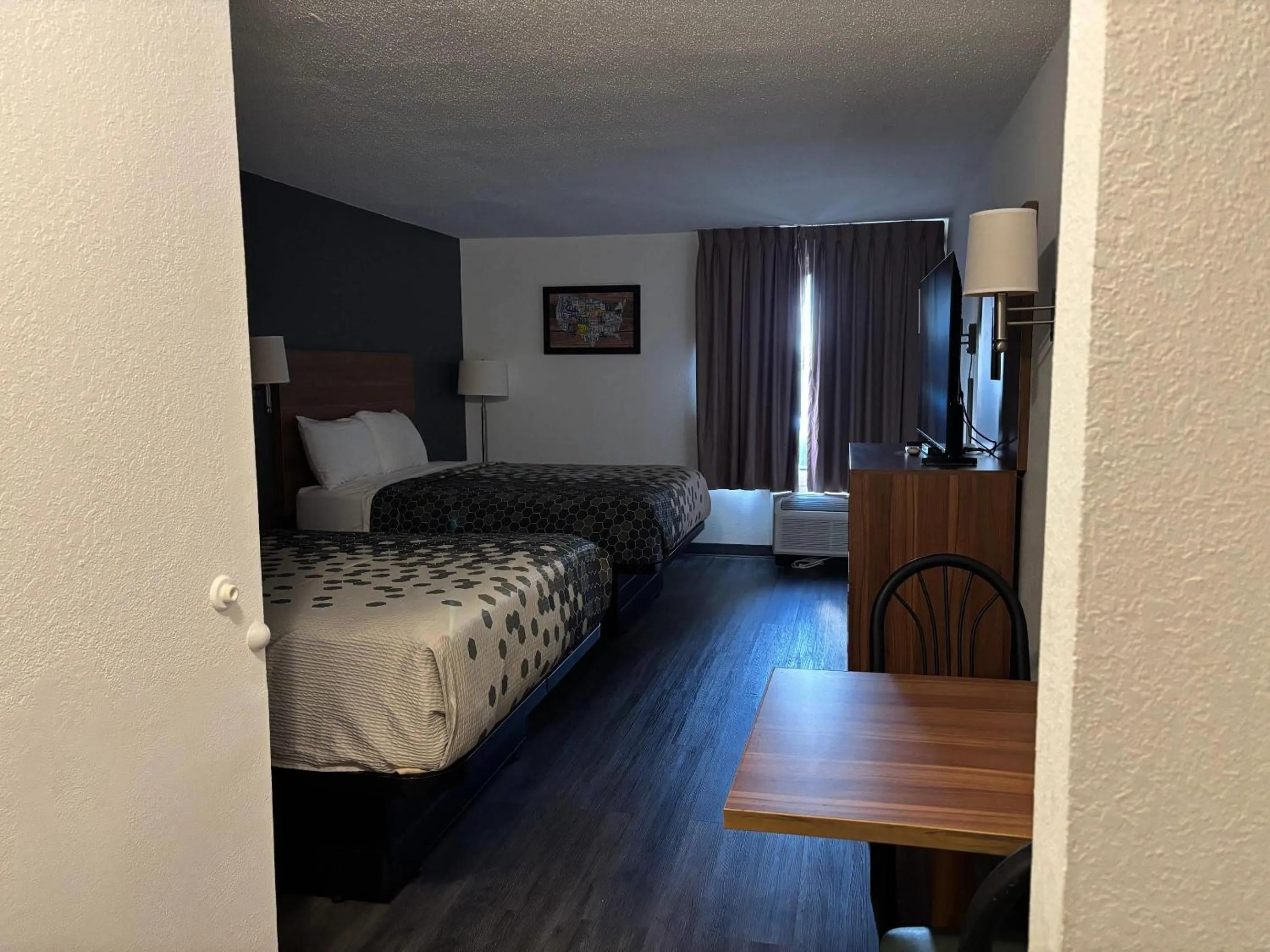 Bedroom, Bed in Econo Lodge Yazoo City