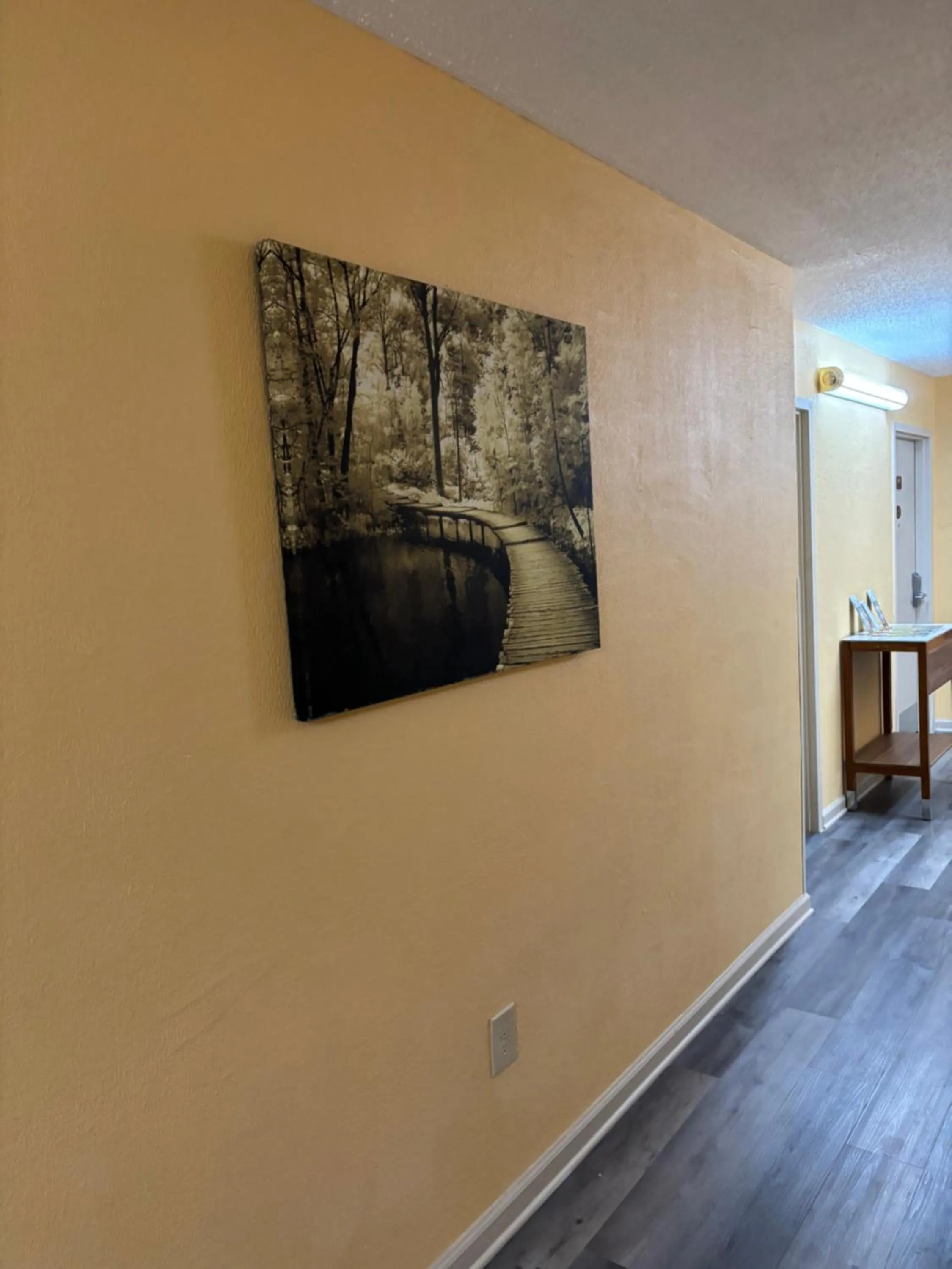 Decorative detail in Econo Lodge Yazoo City