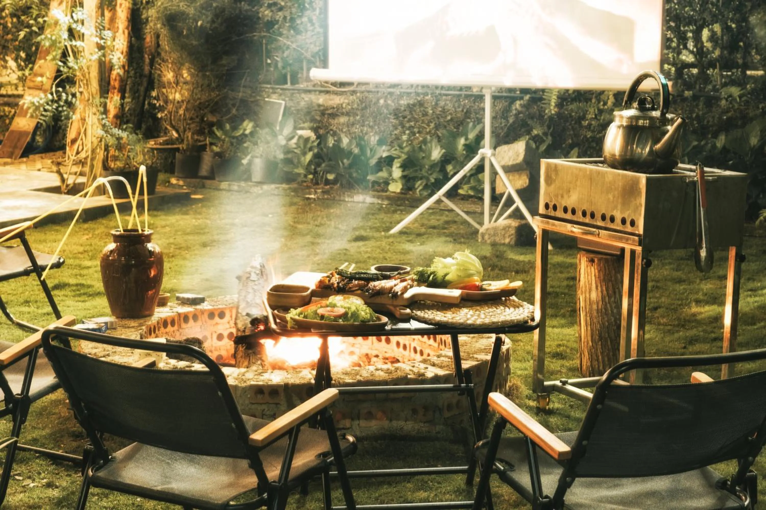 BBQ facilities in Ngàn Phố Studio & Love Hotel