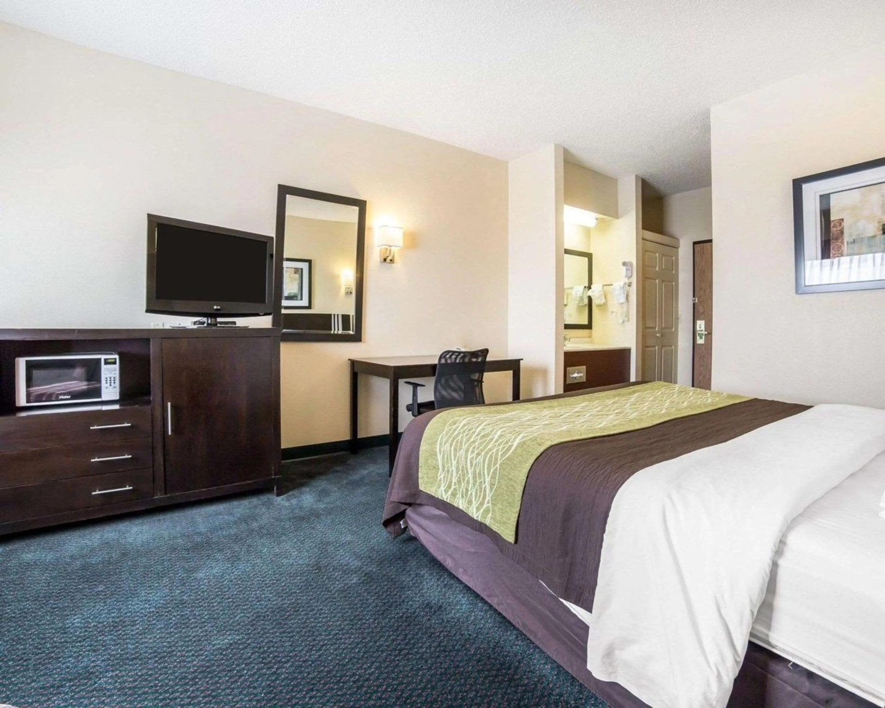Photo of the whole room, Bed in FairBridge Inn & Suites Glendive