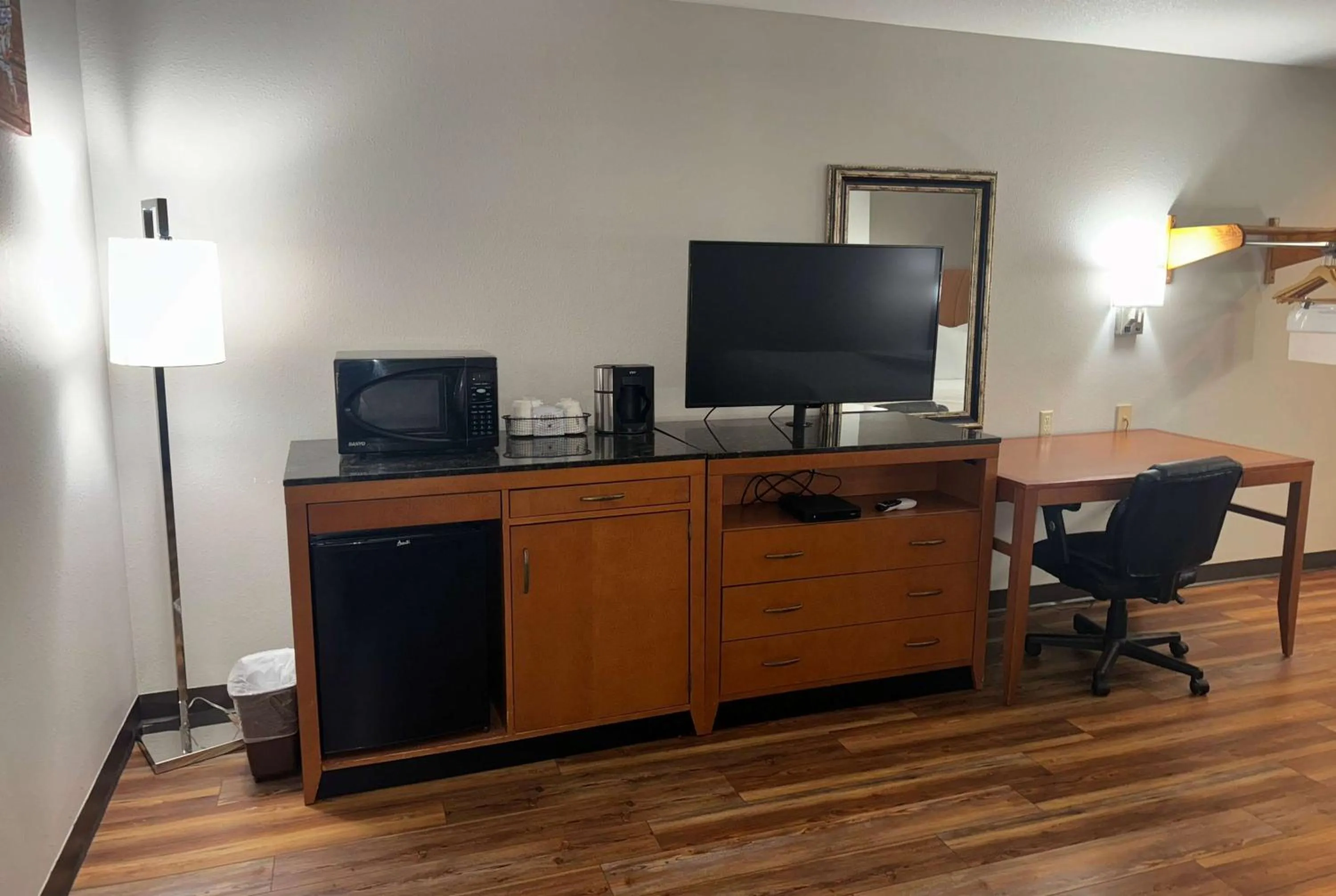 Photo of the whole room in Econo Lodge Missoula