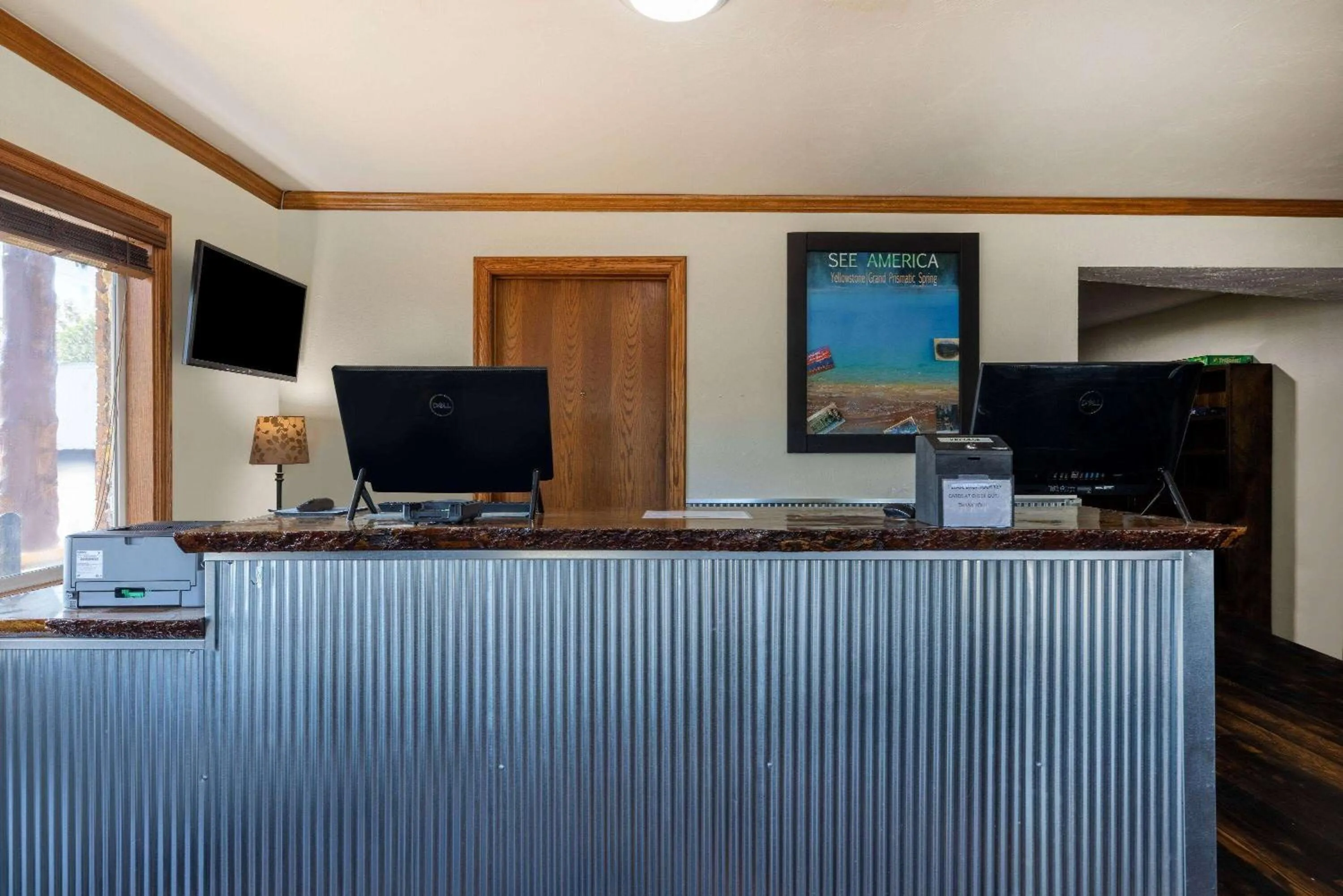 Lobby or reception in Travelodge by Wyndham Livingston