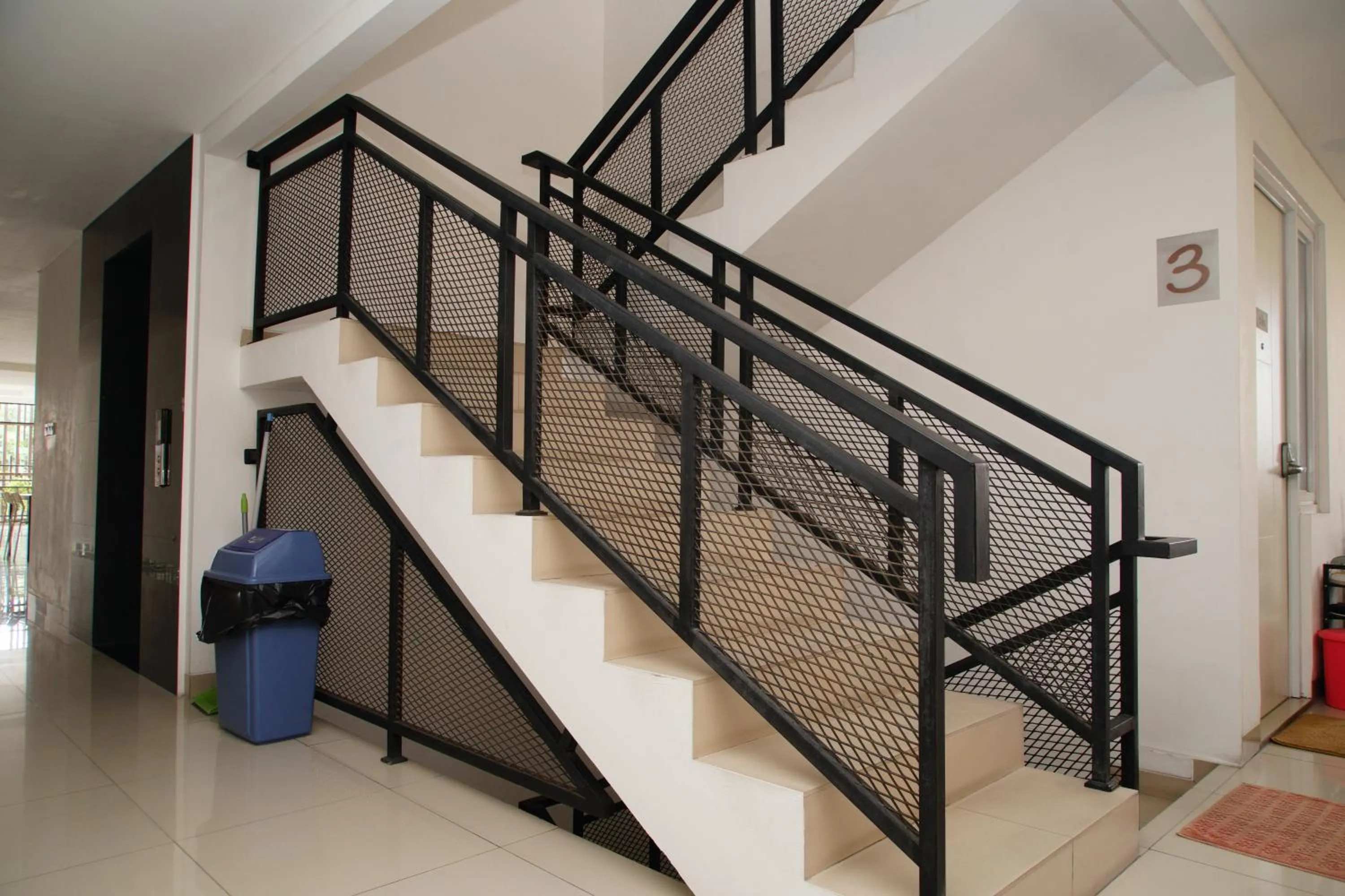 Property building, Balcony/Terrace in Residence T63