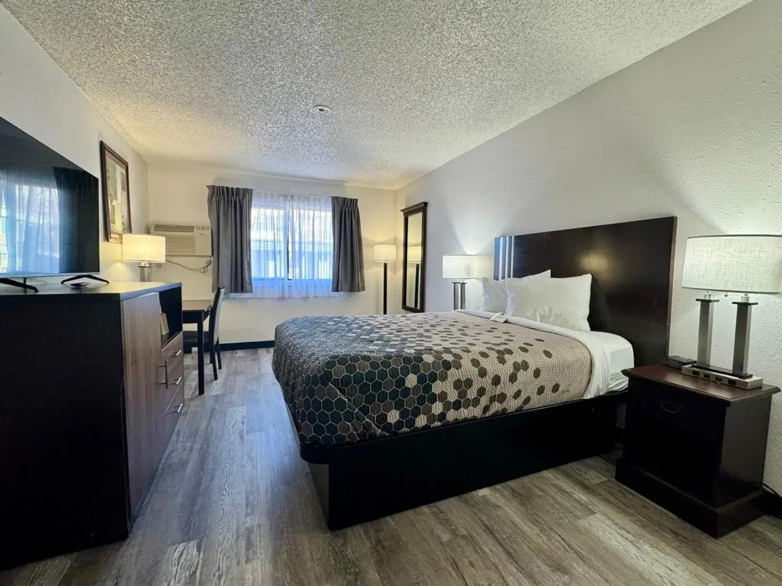 Deluxe Queen Room in FairBridge Inn Express Billings Airport Deluxe Queen Room in FairBridge Inn Express Billings Airport