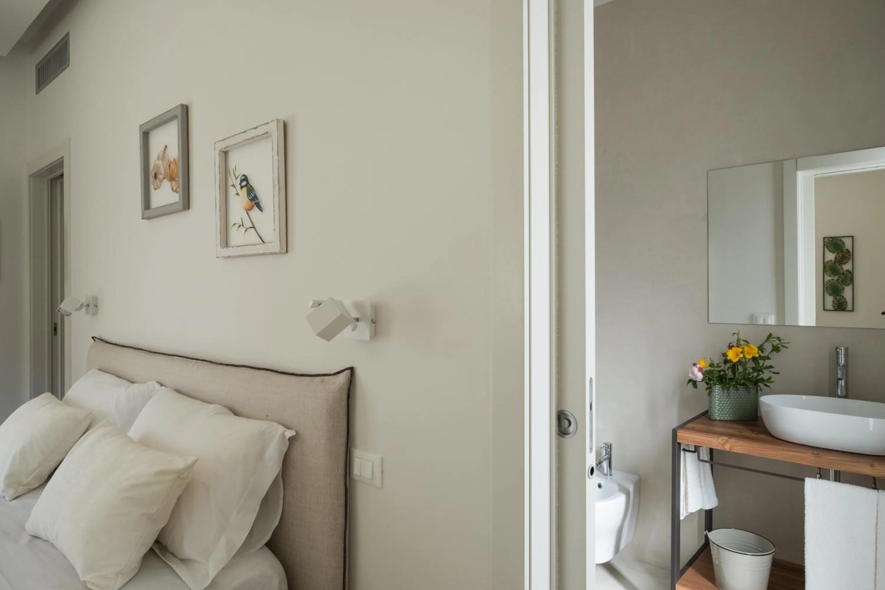 Bathroom, Bed in Tenuta DonnAnna Agriturismo&Glamping