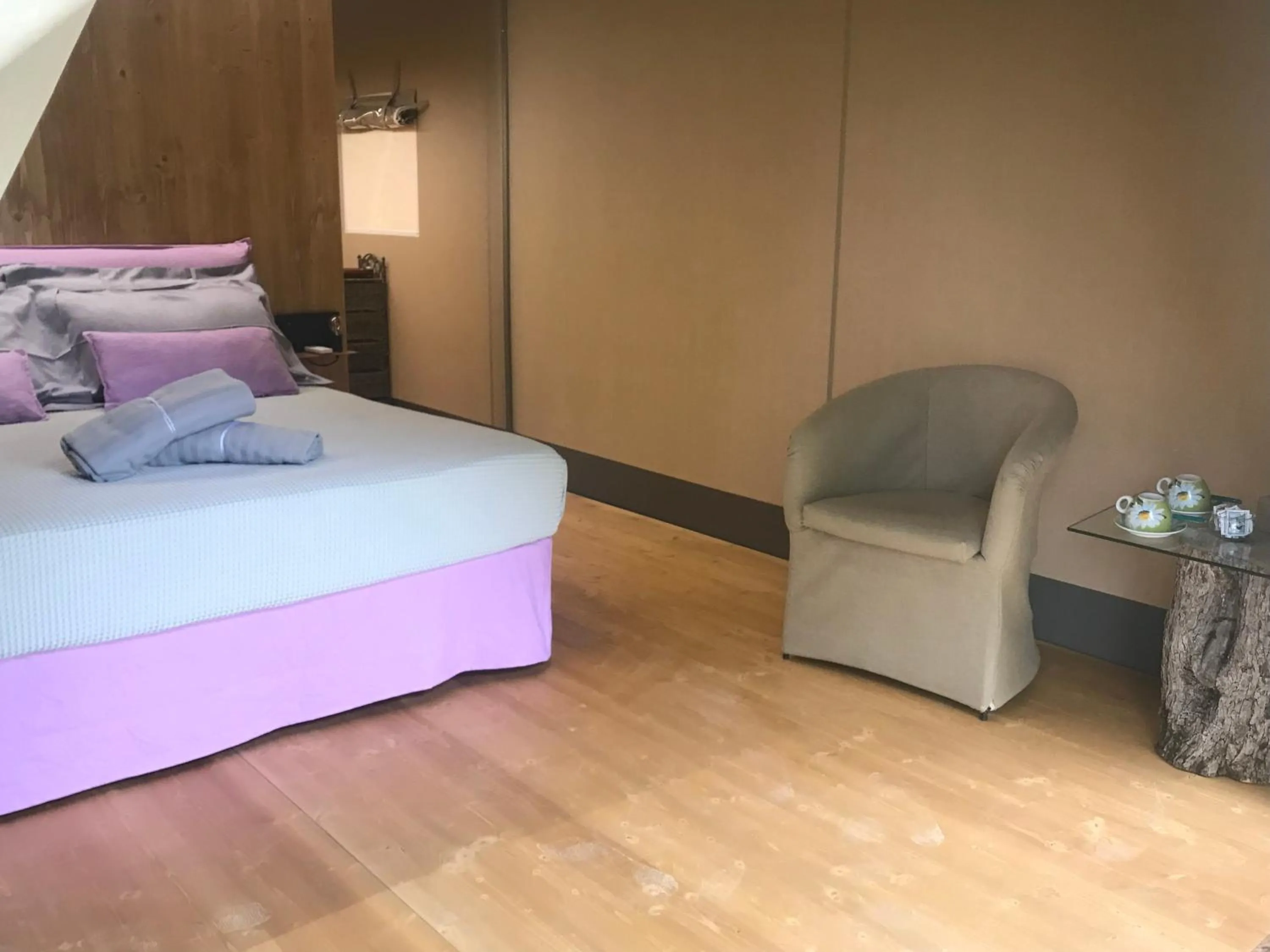 Bed in Tenuta DonnAnna Agriturismo&Glamping