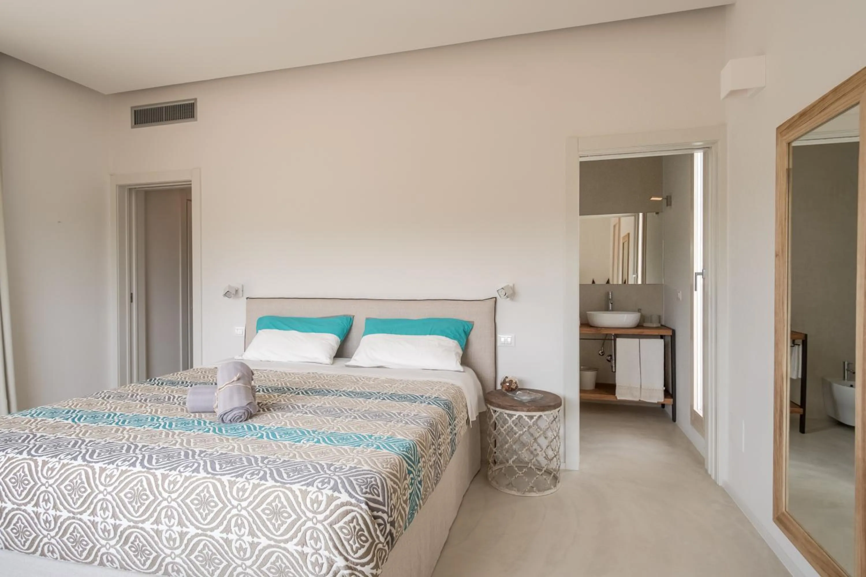 Photo of the whole room, Bed in Tenuta DonnAnna Agriturismo&Glamping