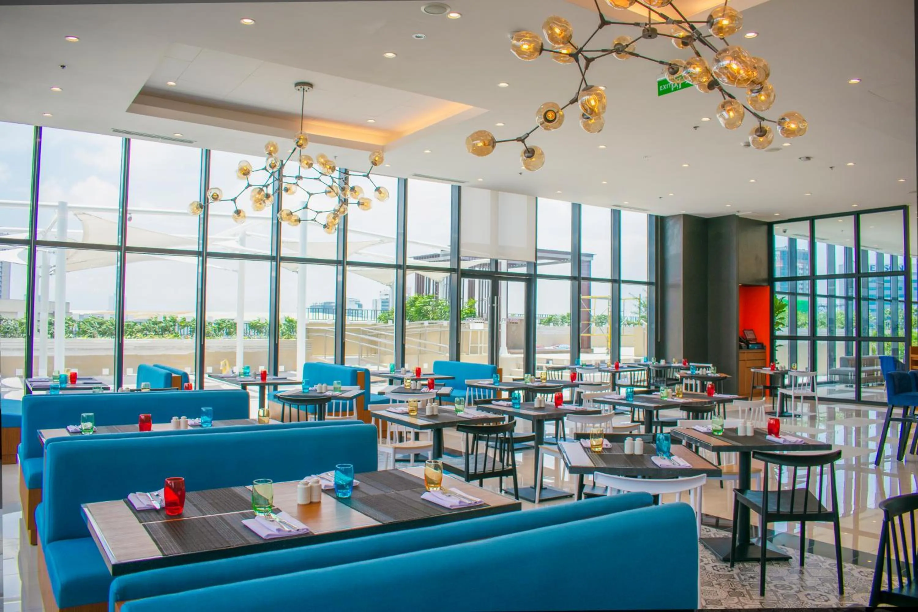 Restaurant/places to eat in Park Inn by Radisson North Edsa