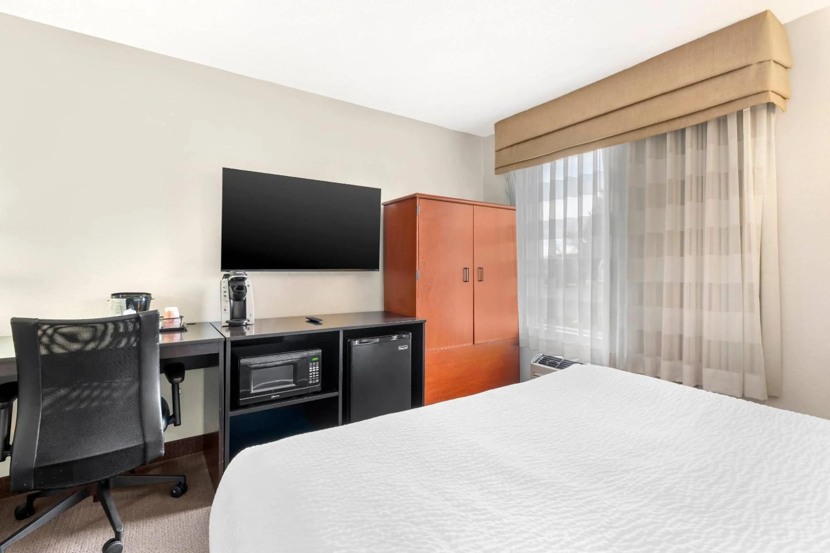 Bedroom, Bed in Sleep Inn Billings