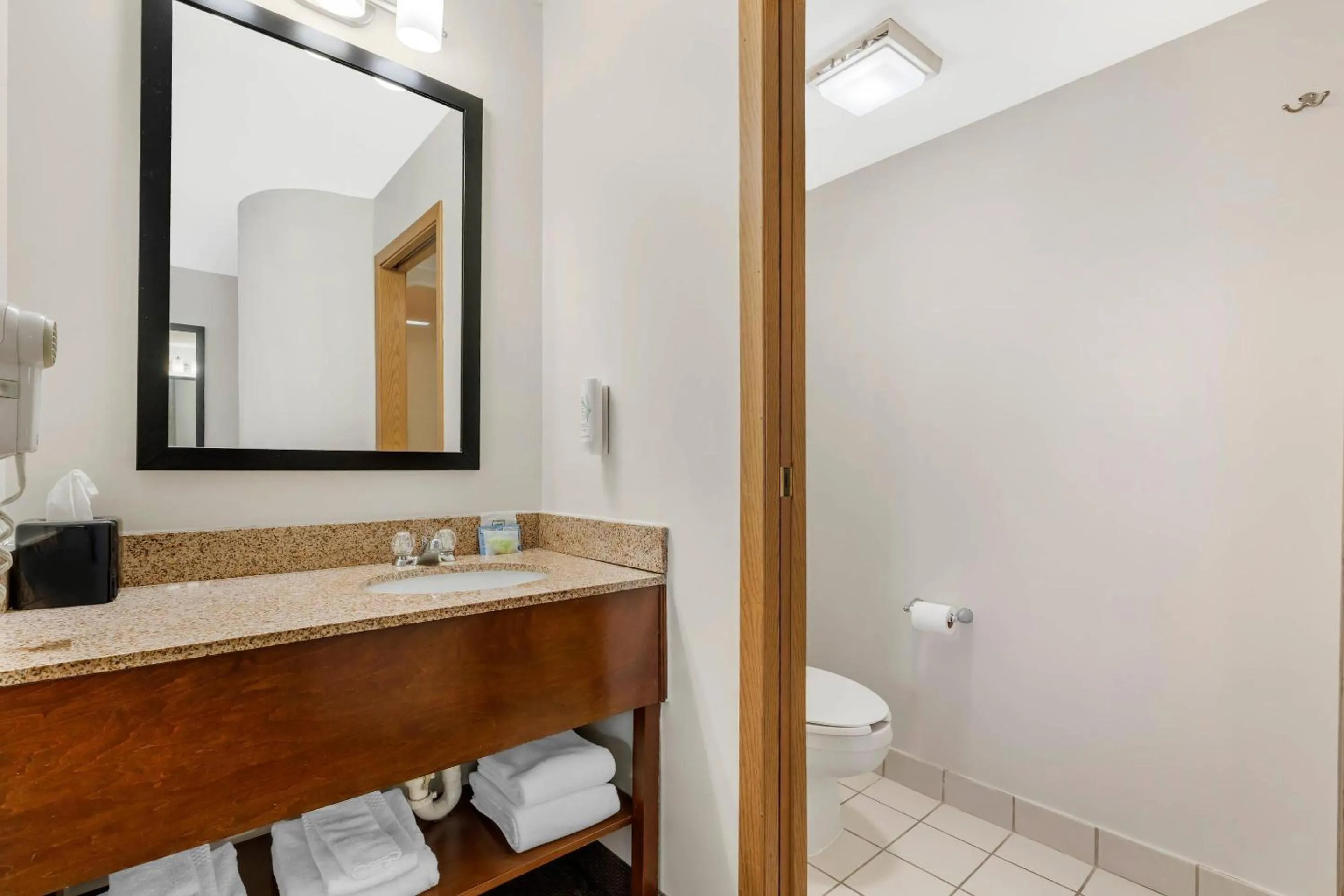 Bedroom in Sleep Inn Billings