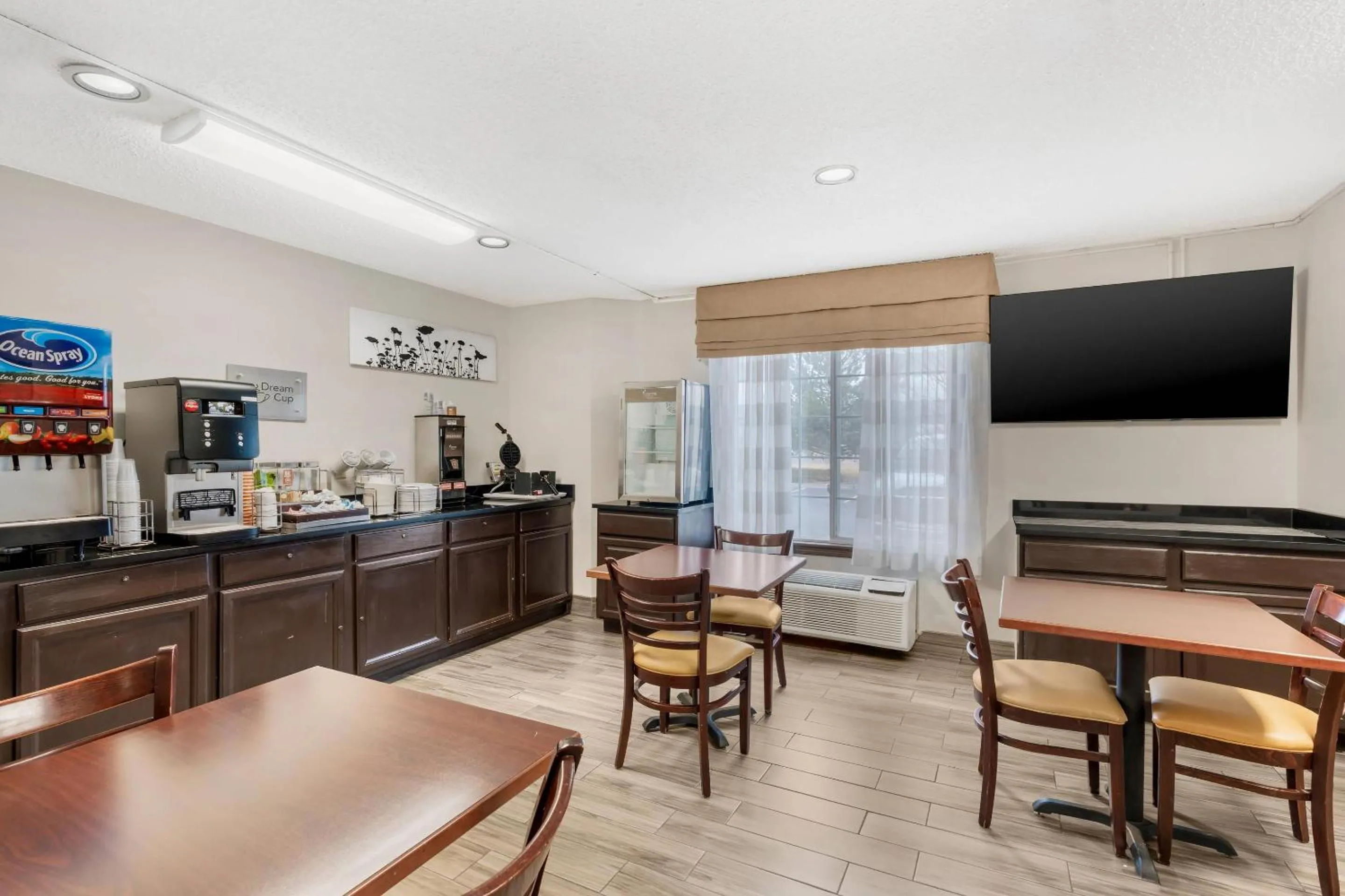 Breakfast in Sleep Inn Billings