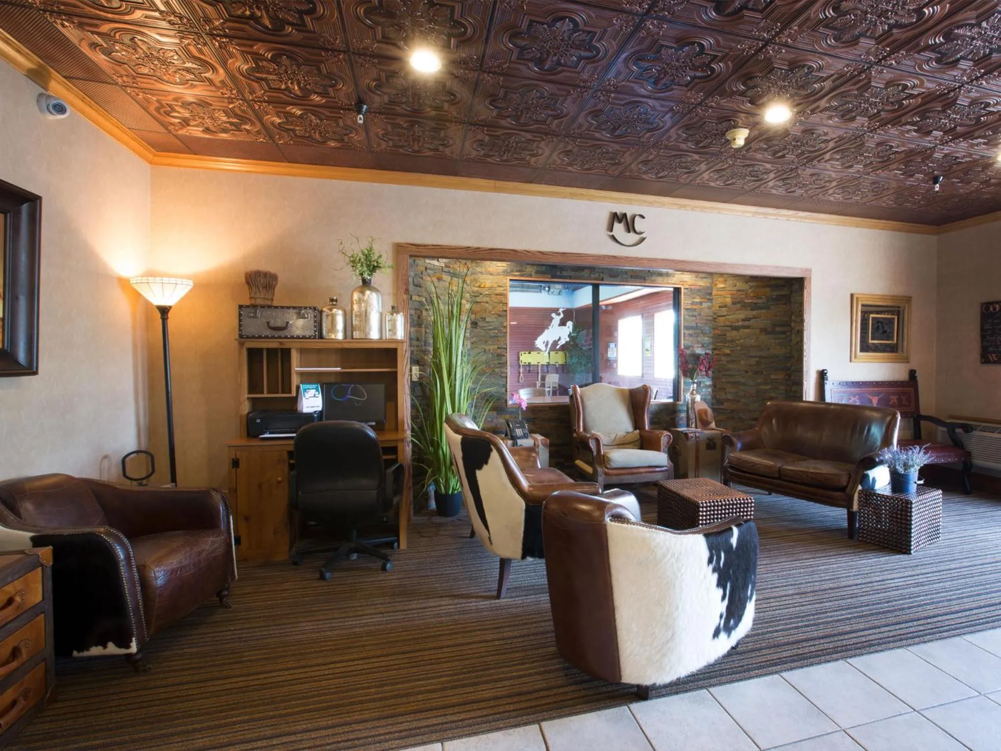 Lobby or reception in Miles City Hotel