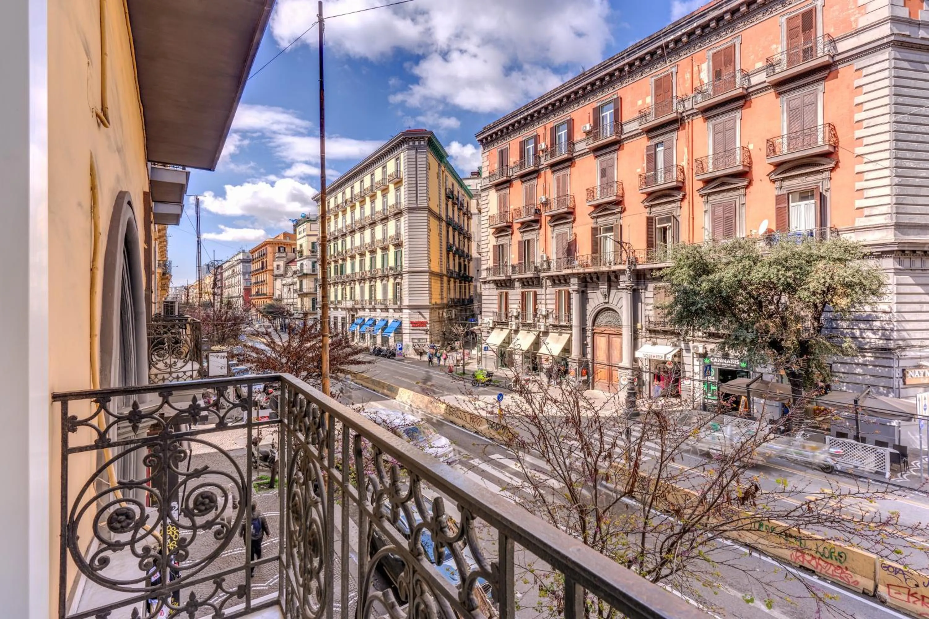 Street view in Gallery Suite Naples