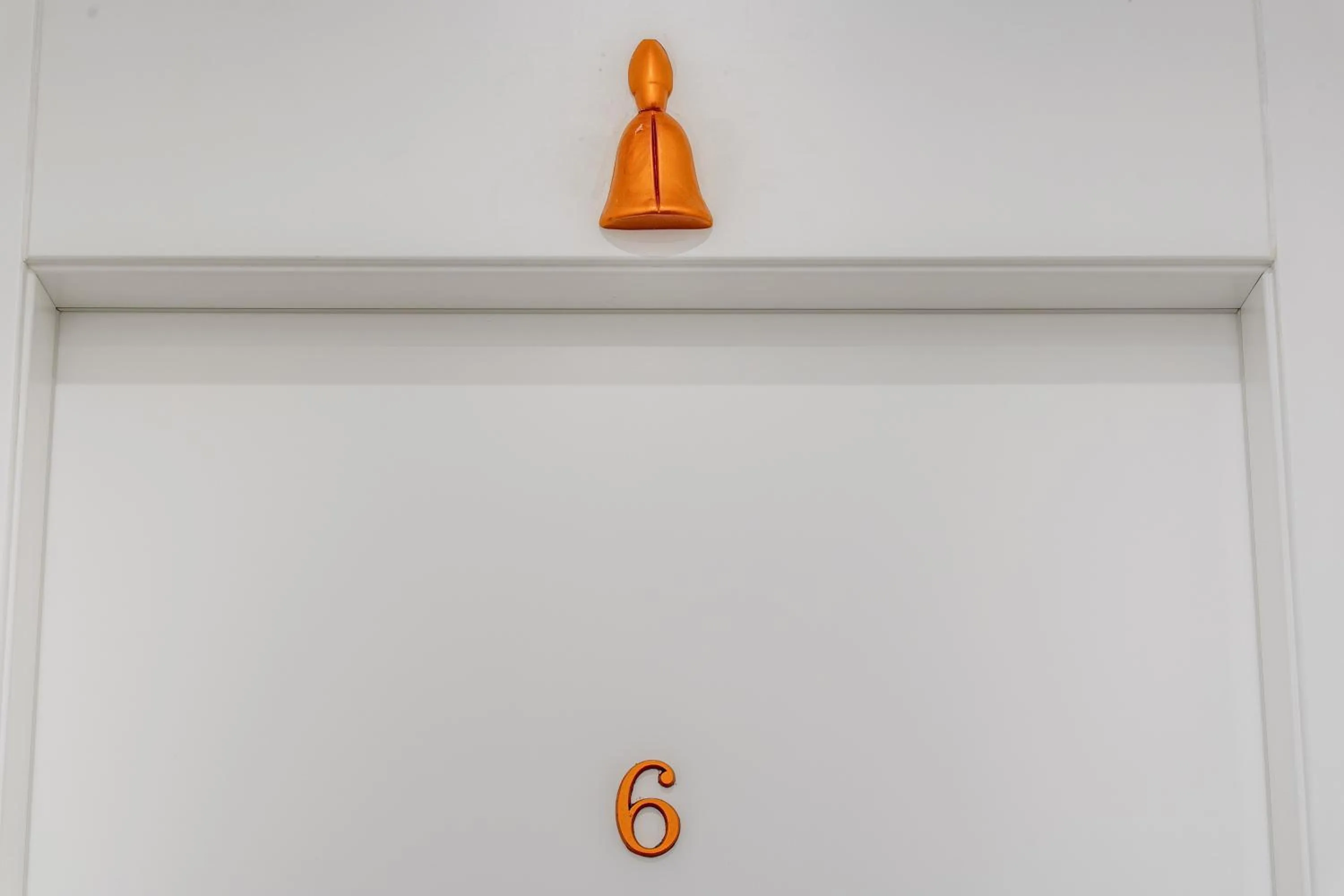 Logo/Certificate/Sign in Gallery Suite Naples