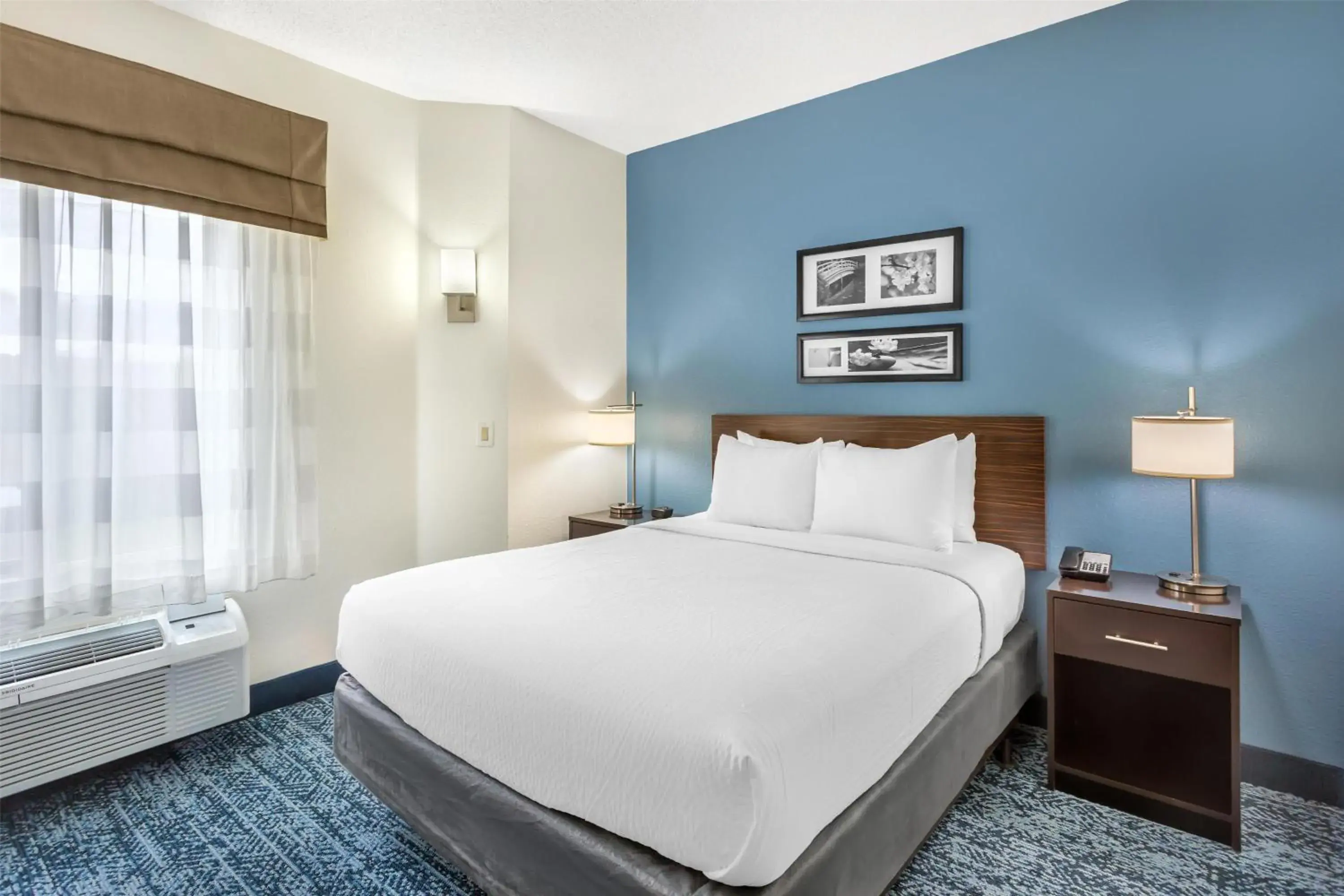 Queen Room - Disability Access/Non-Smoking in Sleep Inn Missoula Queen Room - Disability Access/Non-Smoking in Sleep Inn Missoula