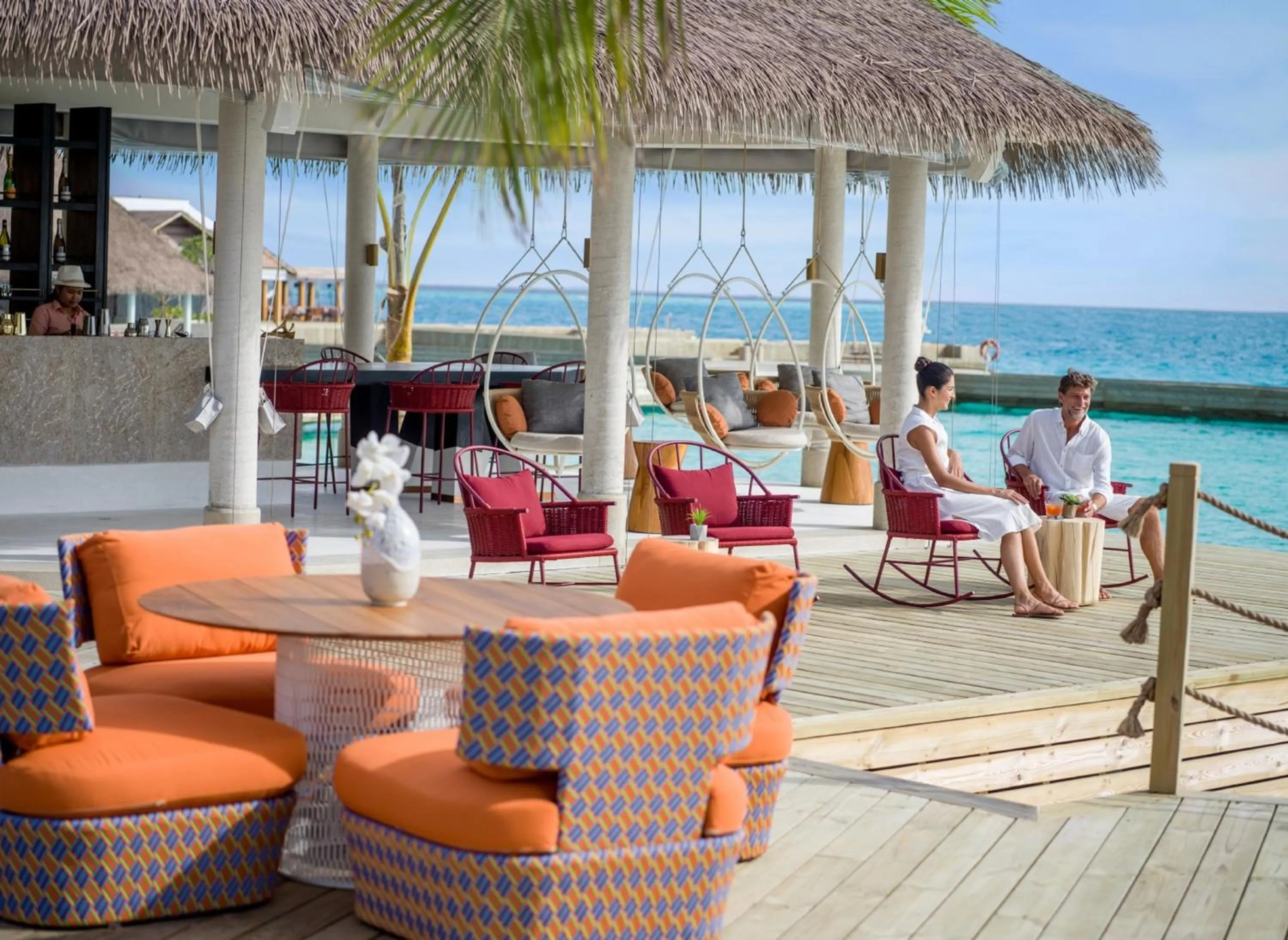 Lounge or bar in Intercontinental Maldives Maamunagau Resort with Club benefits by IHG