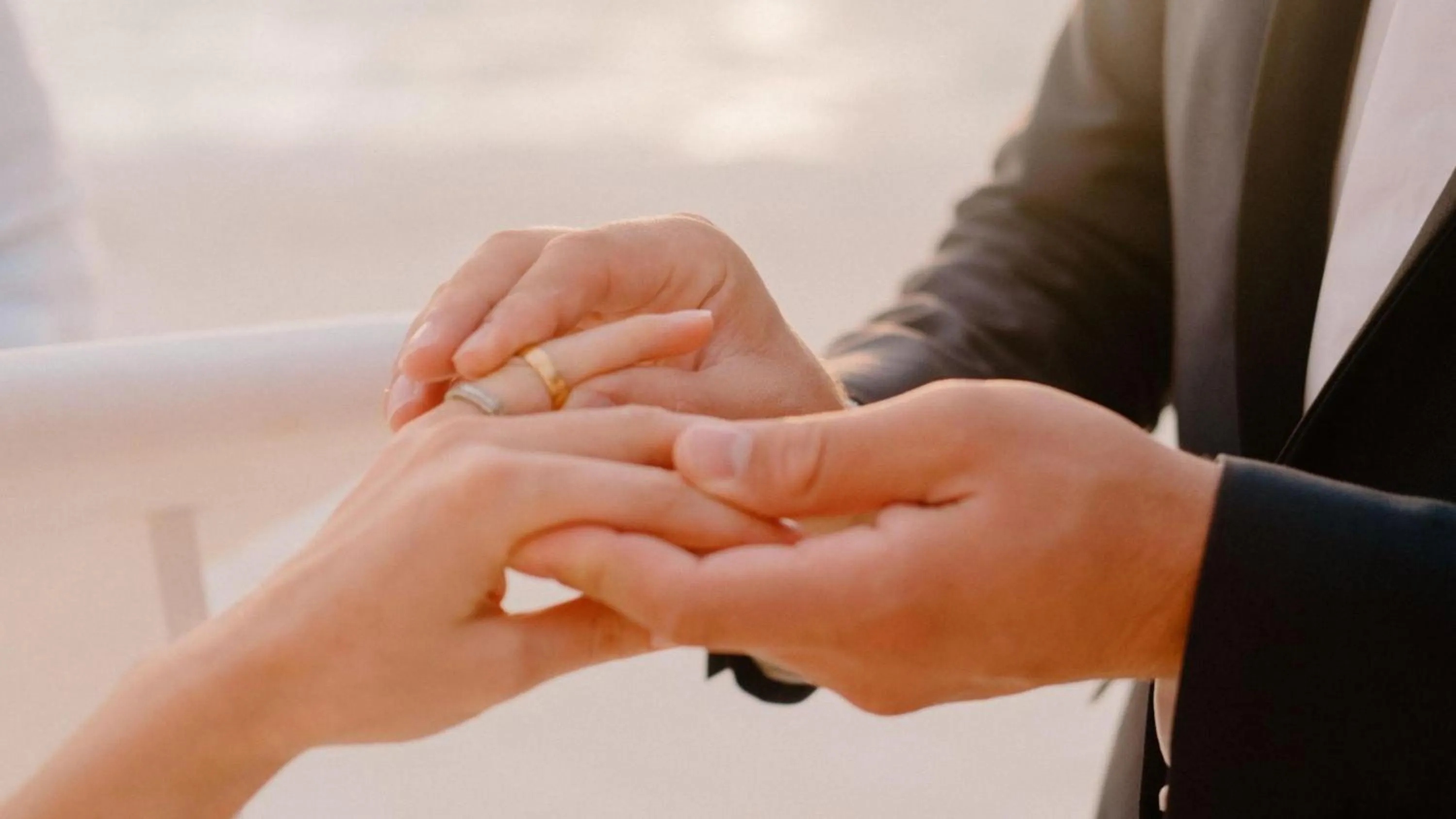 Meeting/conference room in Intercontinental Maldives Maamunagau Resort with Club benefits by IHG