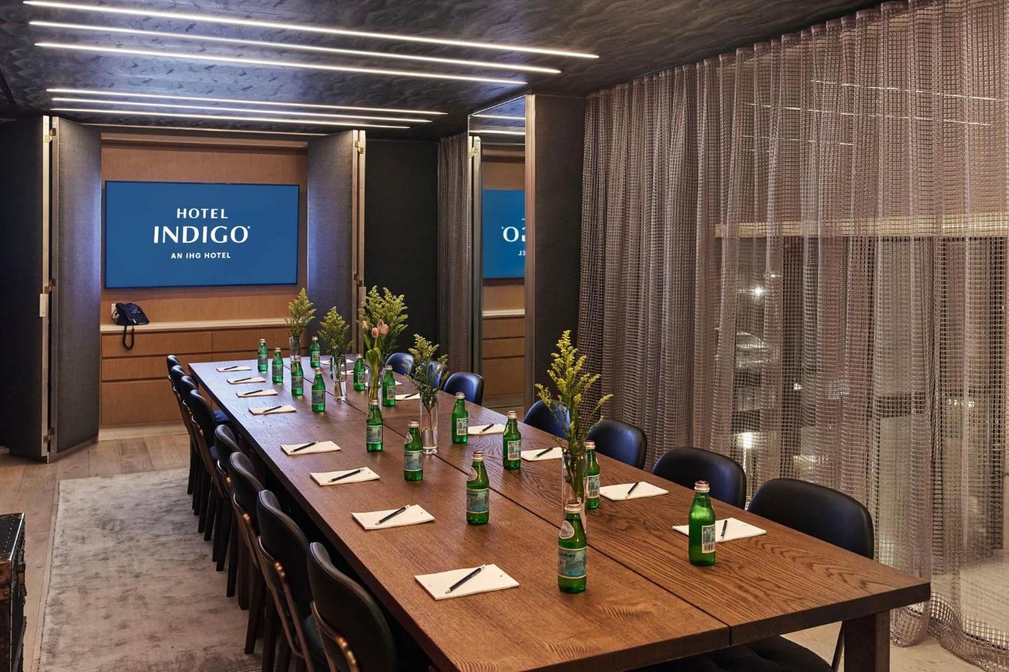 Meeting/conference room in Hotel Indigo - Williamsburg - Brooklyn by IHG