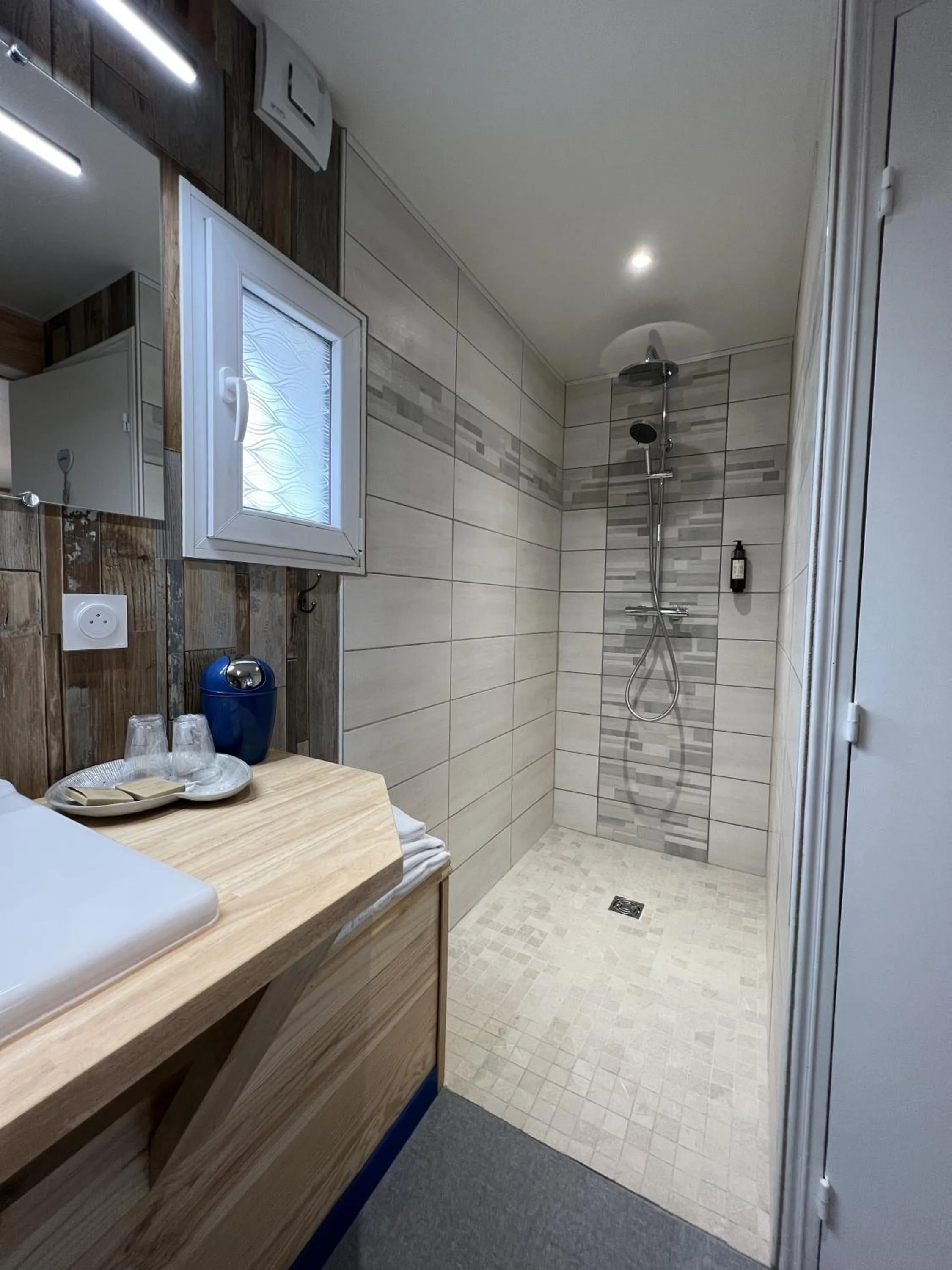 Bathroom in Domaine de Roullet