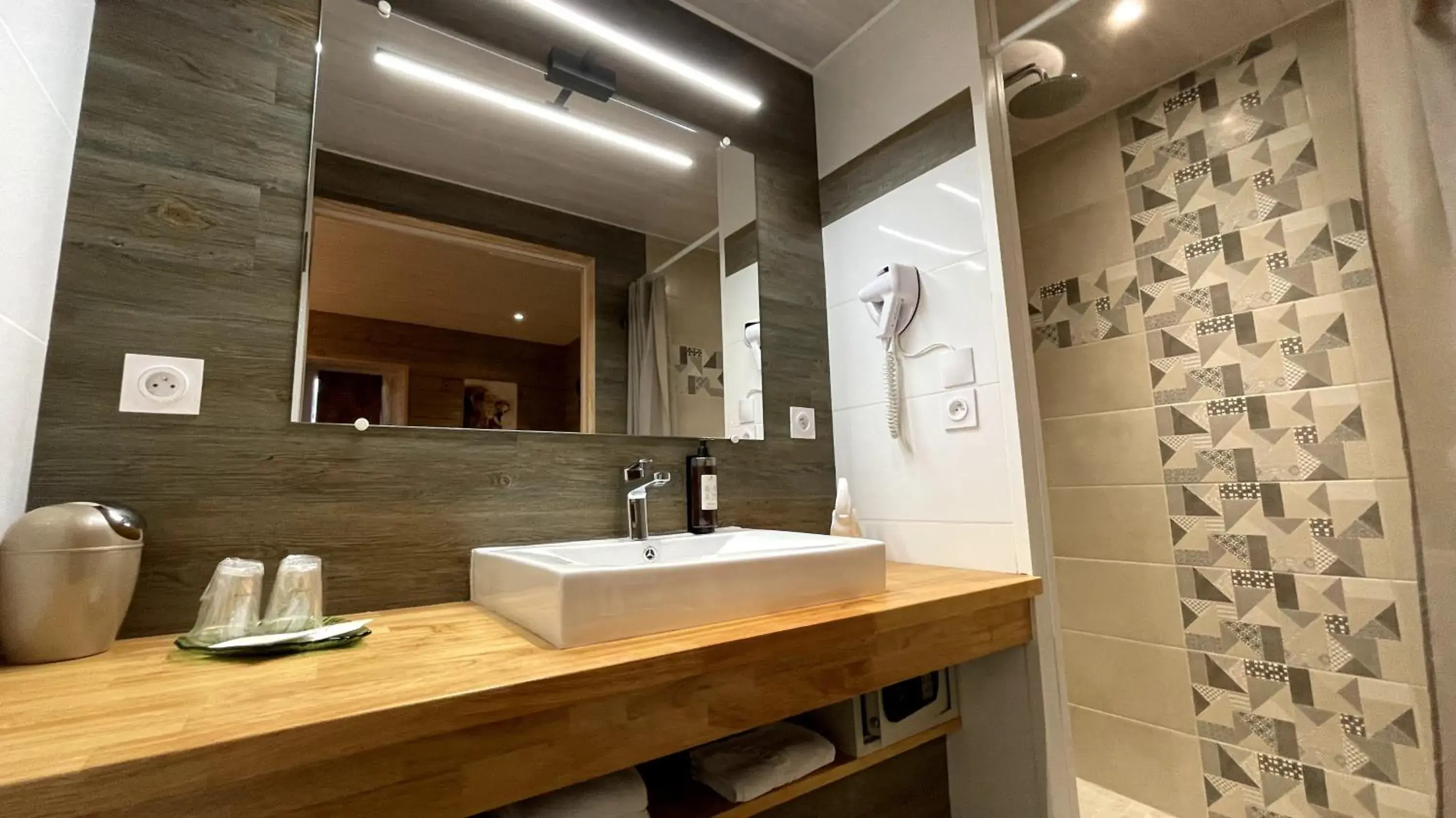 Standard Double Room in Domaine de Roullet Standard Double Room in Domaine de Roullet