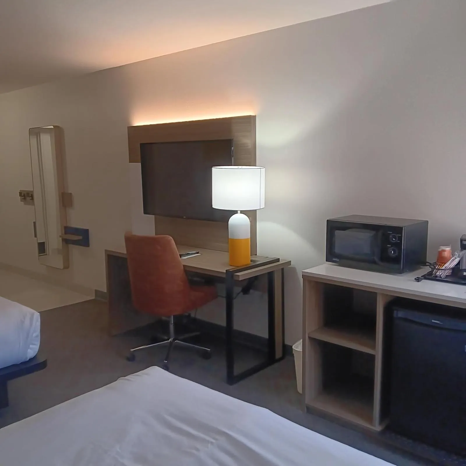 Bedroom, Bed in Comfort Inn North of Asheville