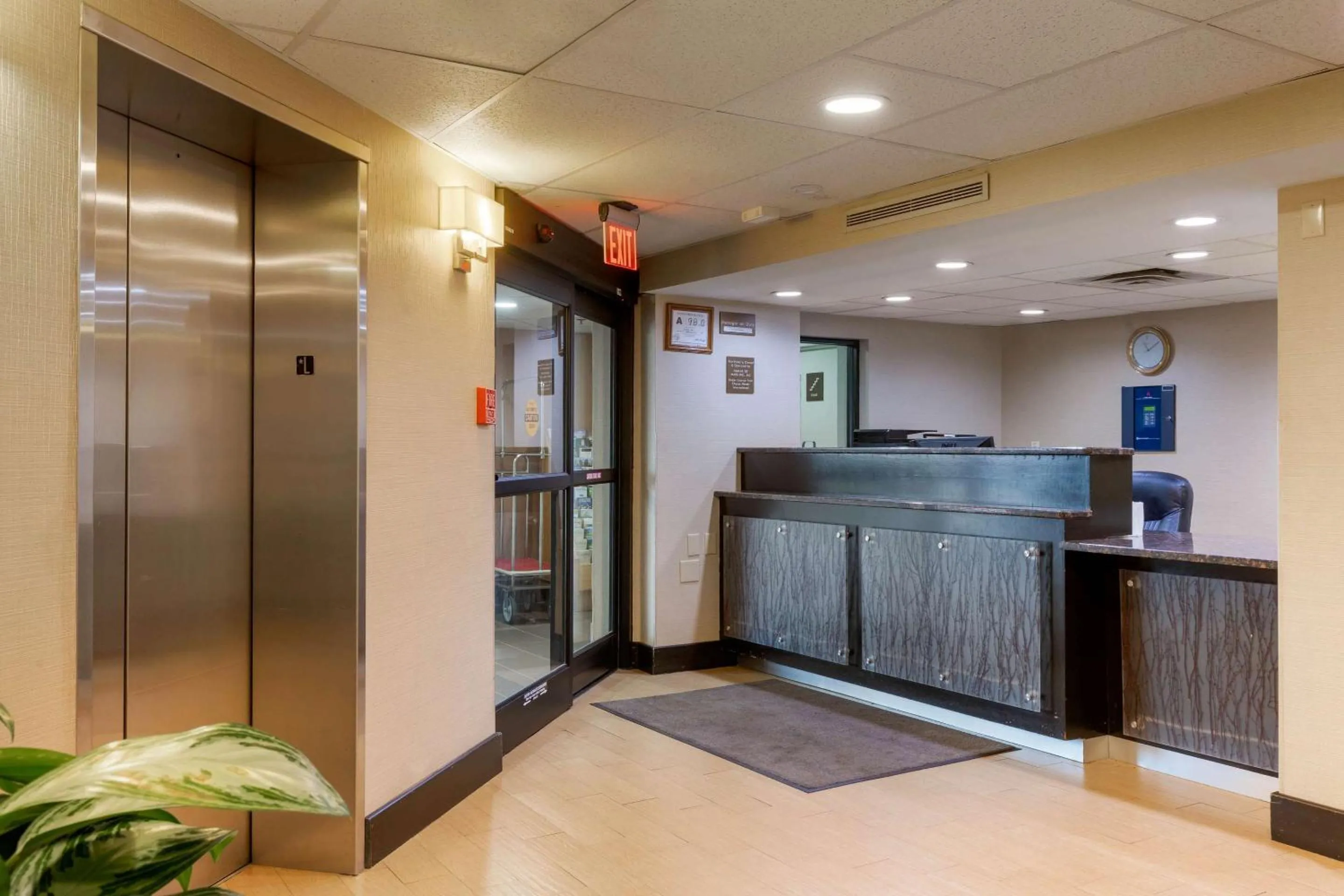 Lobby or reception in Comfort Inn North of Asheville