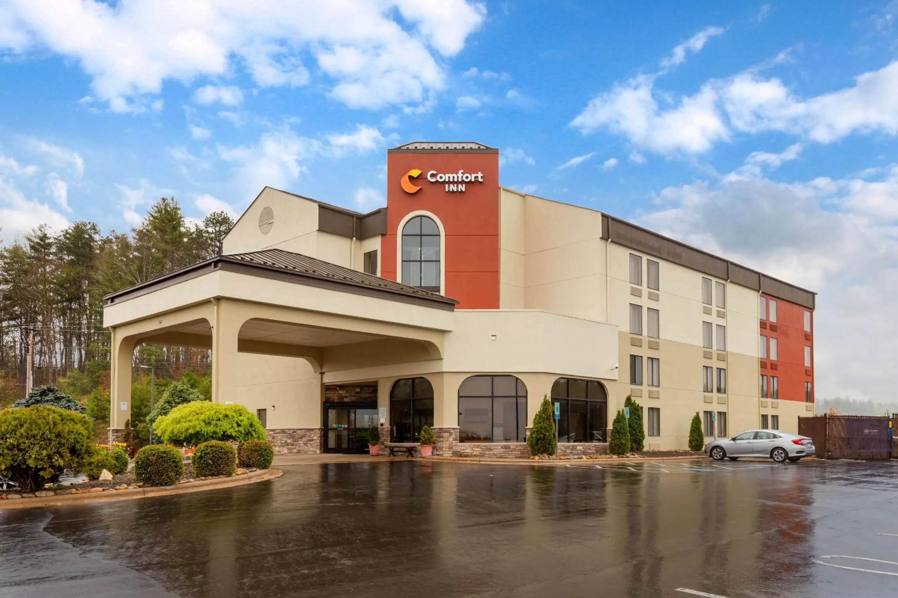 Property building in Comfort Inn North of Asheville