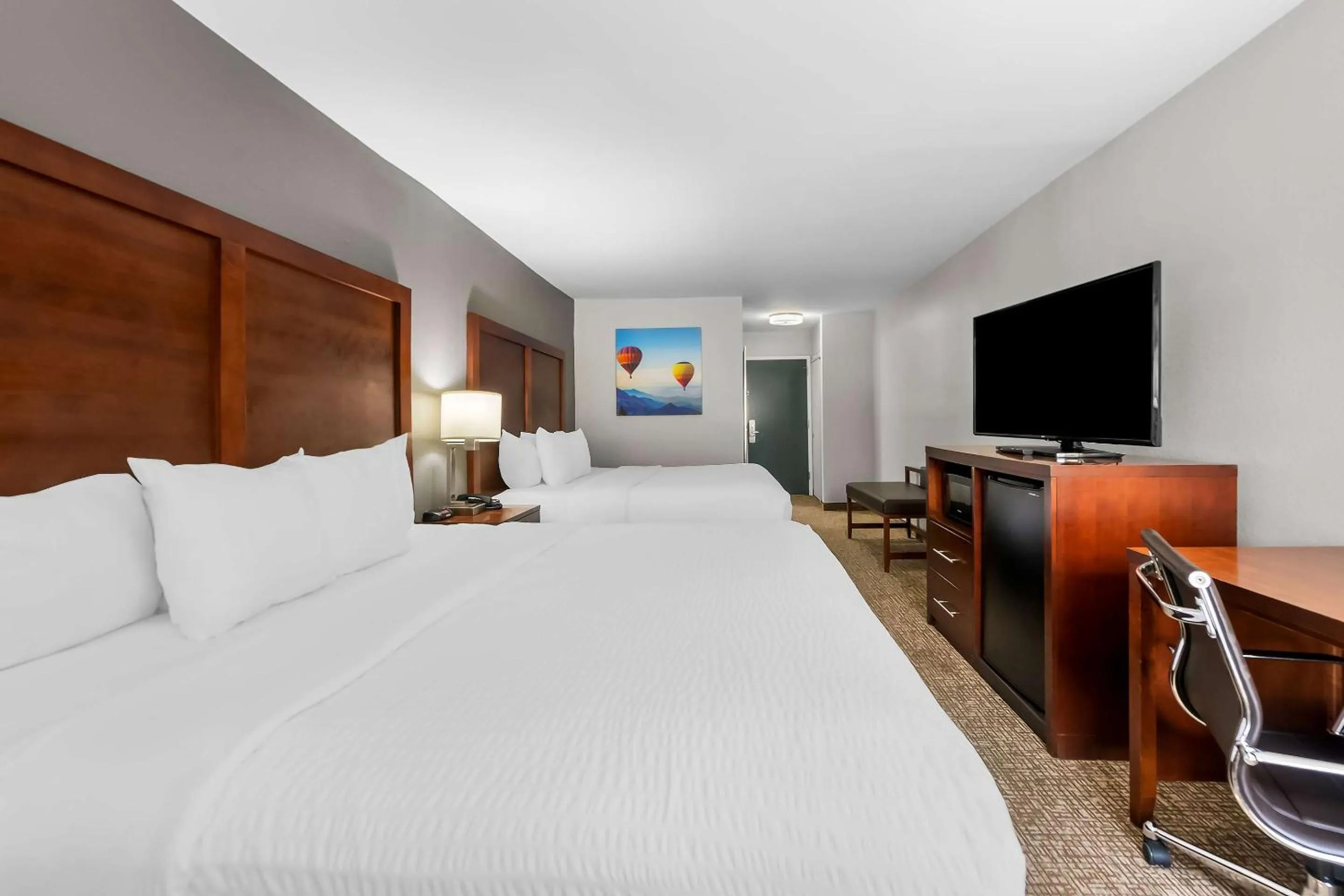 Bedroom, Bed in Clarion Pointe Apex - Holly Springs