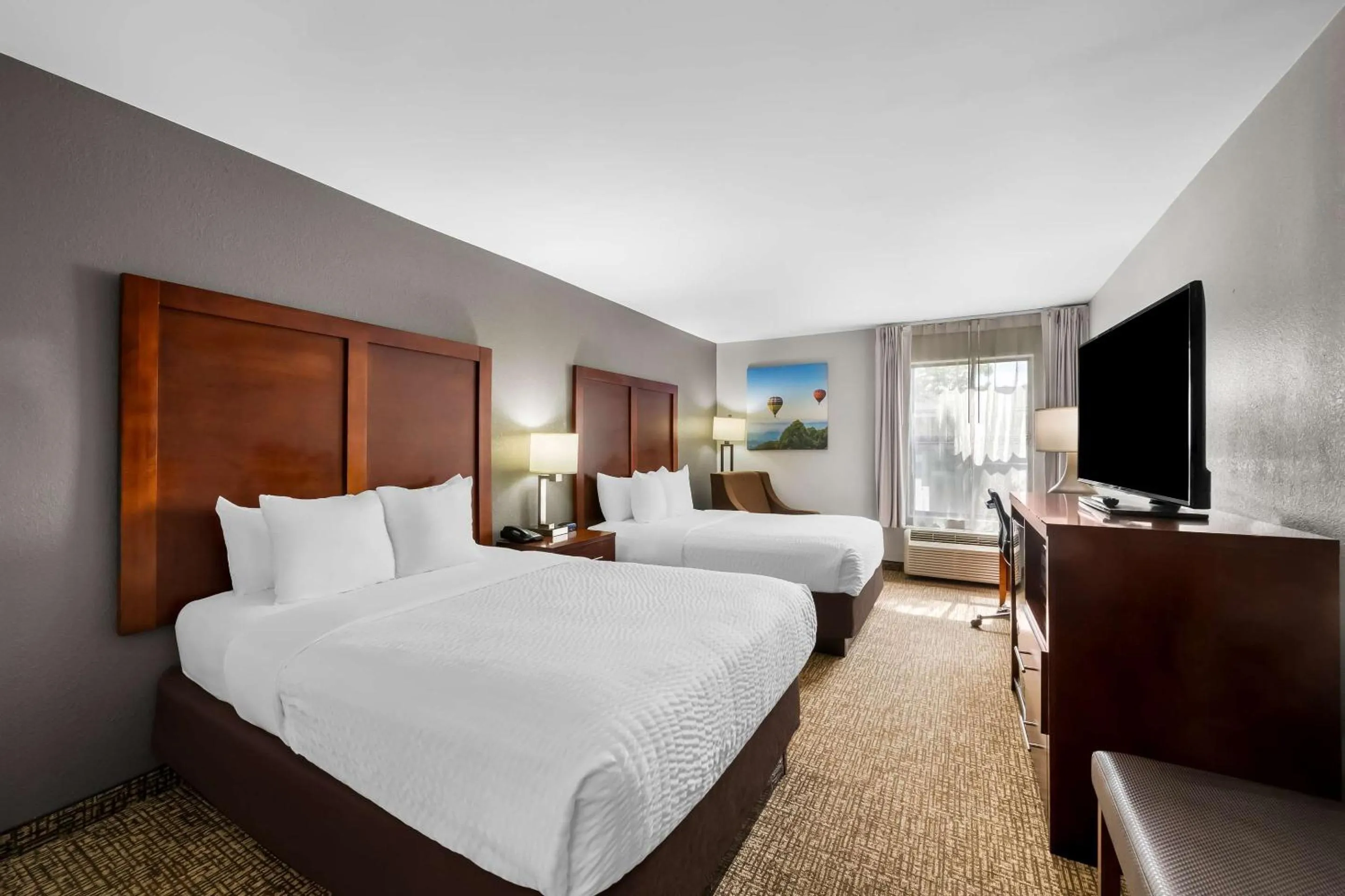 Bedroom, Bed in Clarion Pointe Apex - Holly Springs