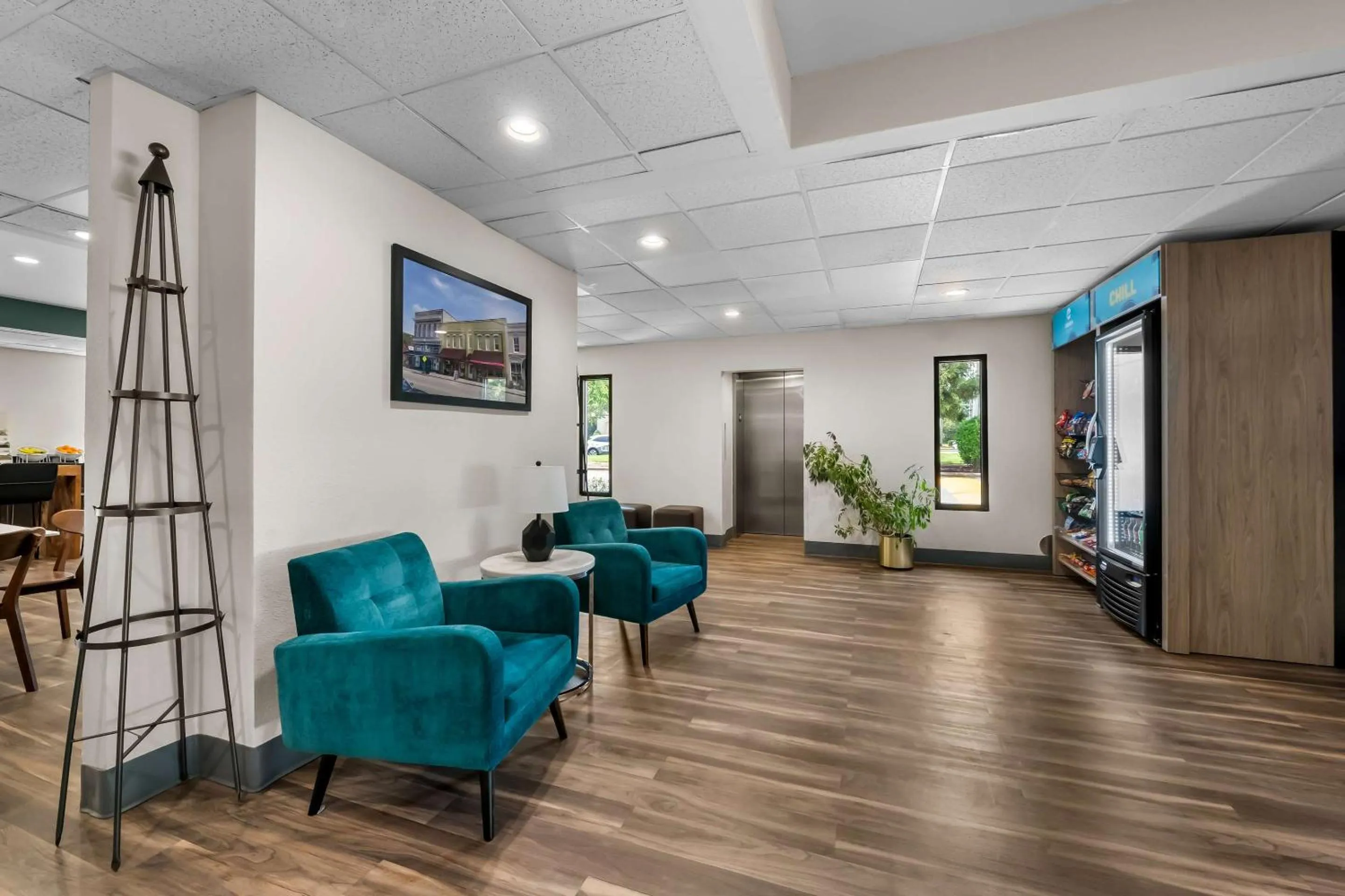 Lobby or reception in Clarion Pointe Apex - Holly Springs