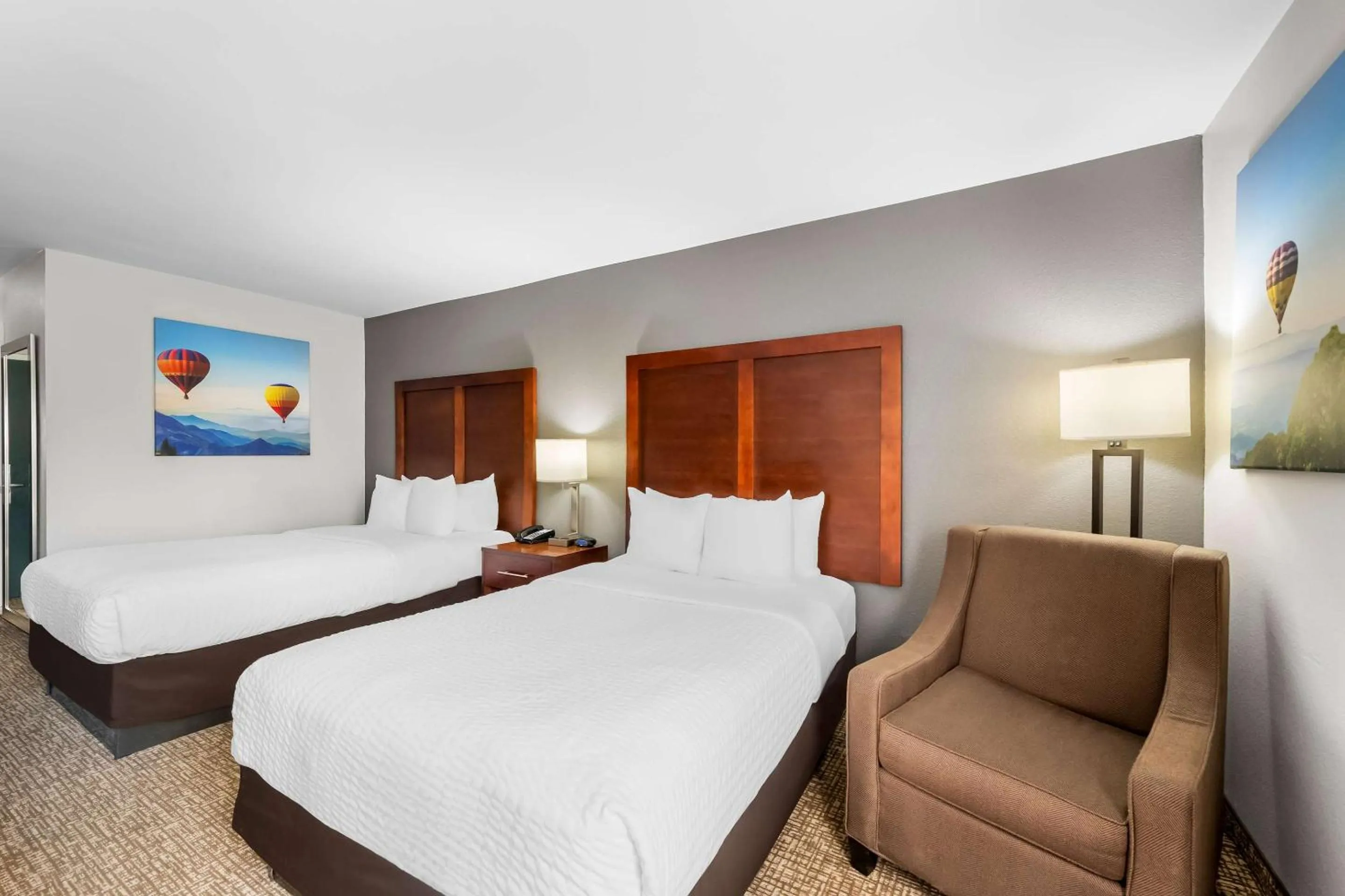 Bedroom, Bed in Clarion Pointe Apex - Holly Springs