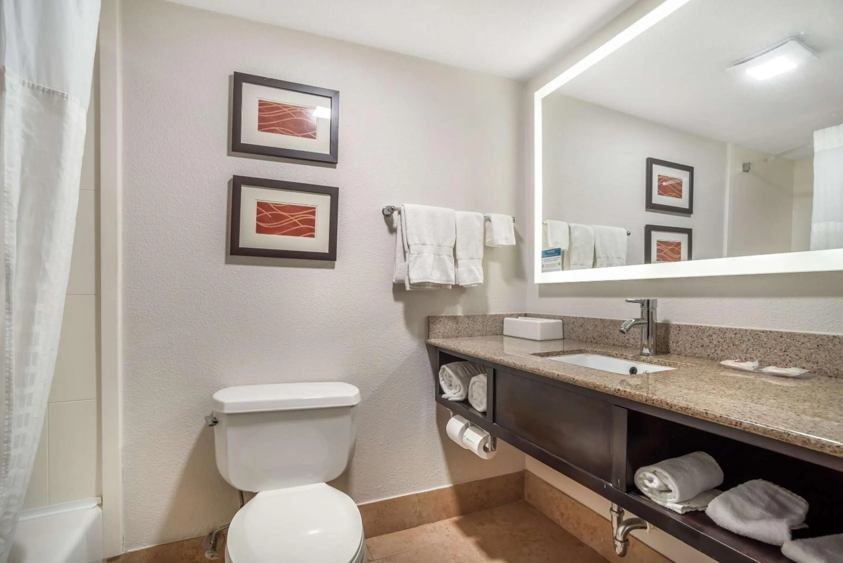 Bedroom in Comfort Inn & Suites Lake Norman