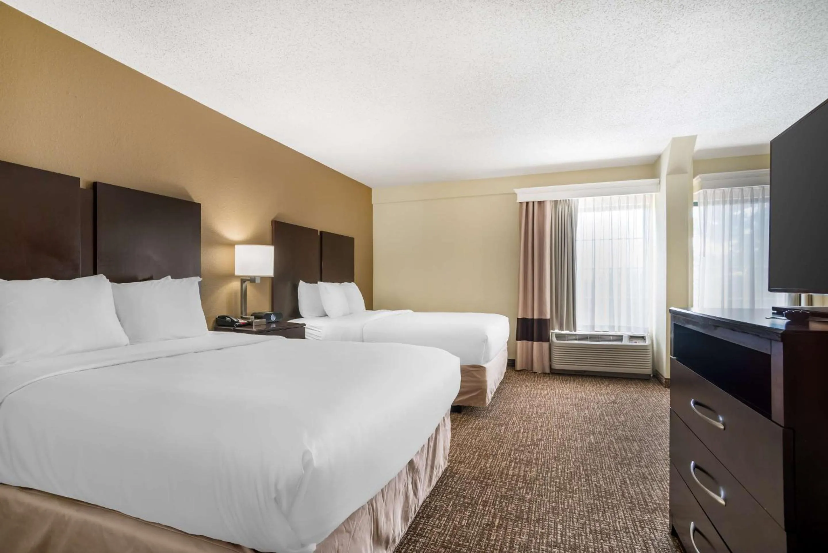 Bedroom, Bed in Comfort Inn & Suites Lake Norman