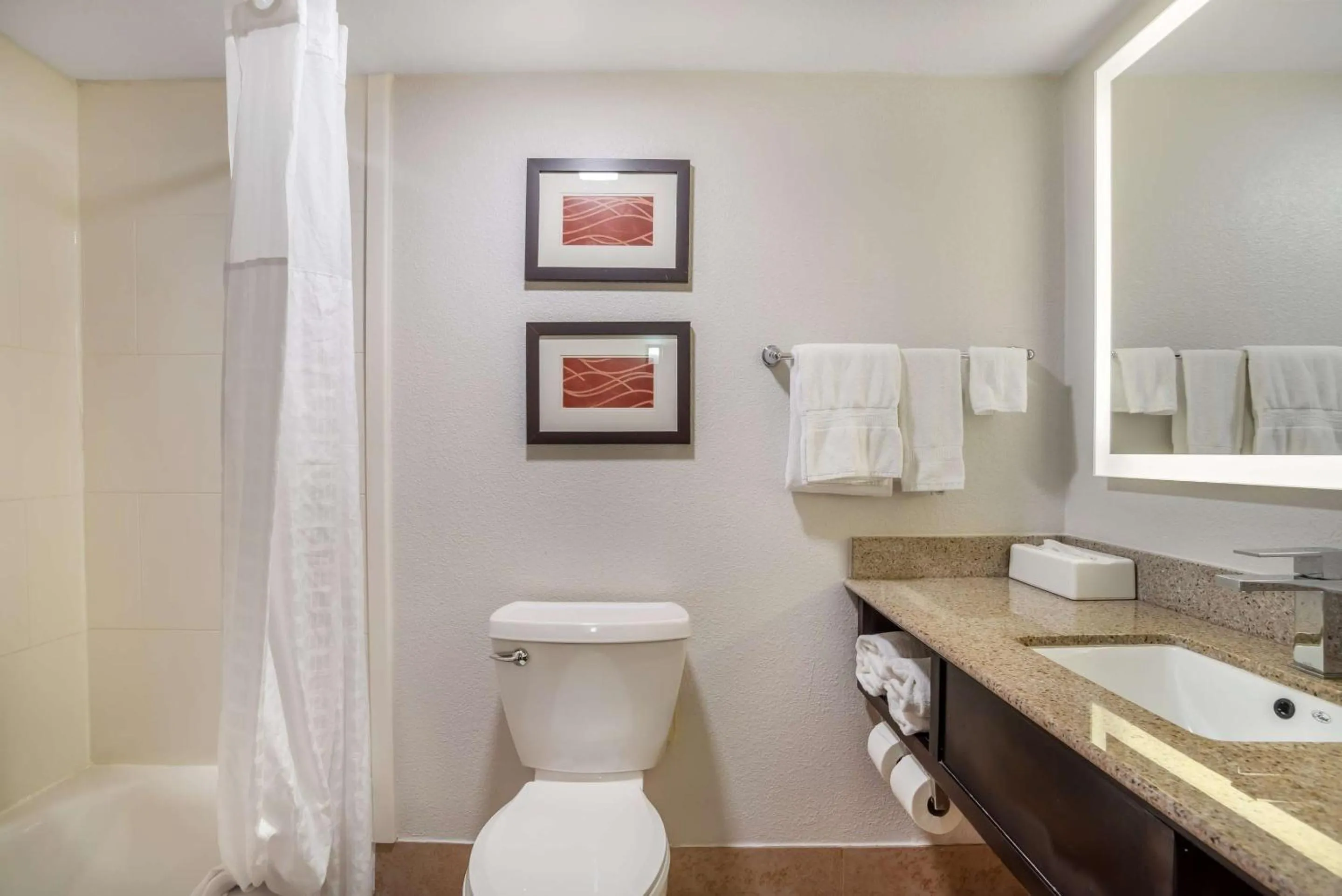 Bedroom in Comfort Inn & Suites Lake Norman