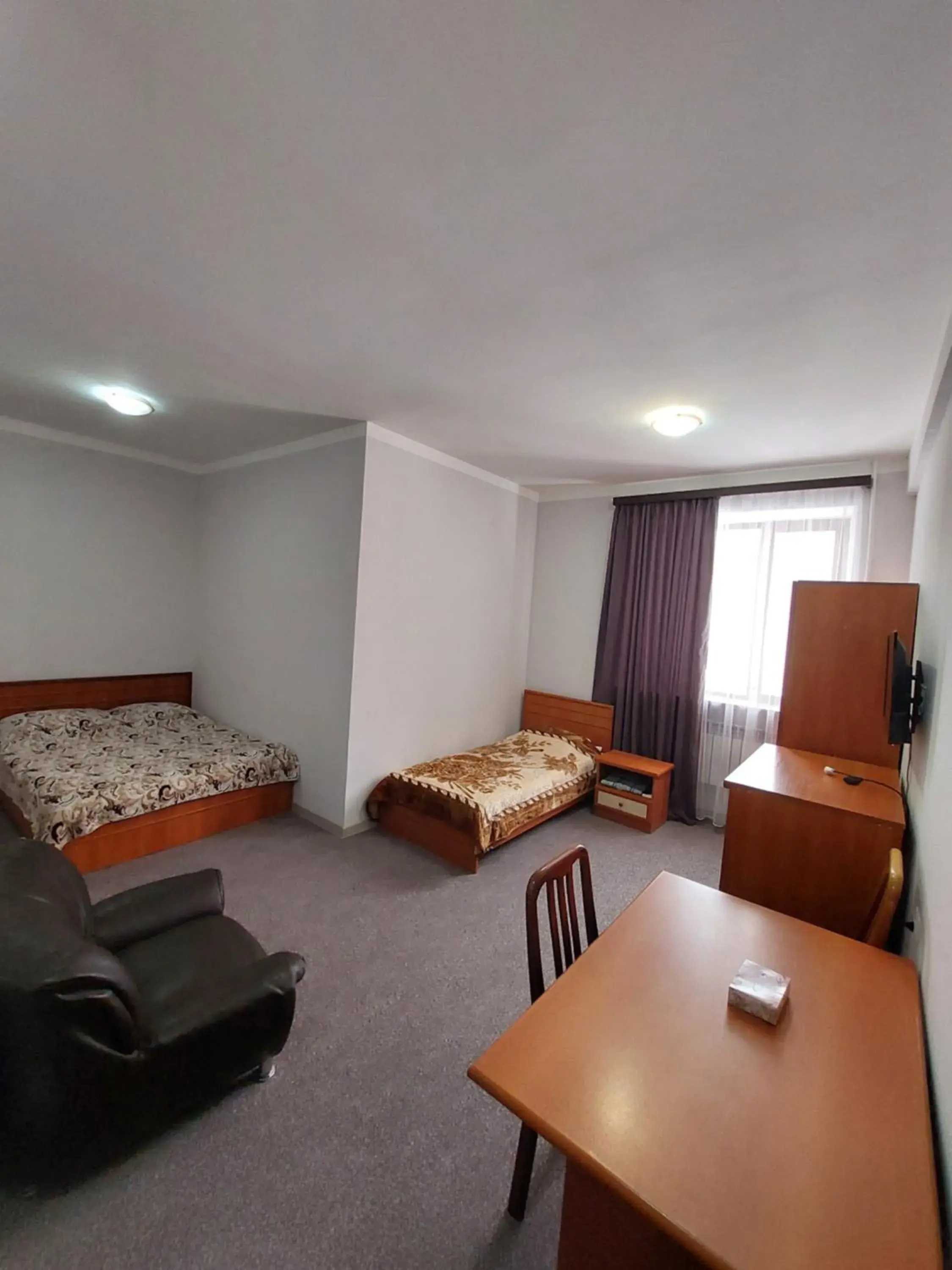 Triple Room in University Hotel Tsakhkadzor Triple Room in University Hotel Tsakhkadzor