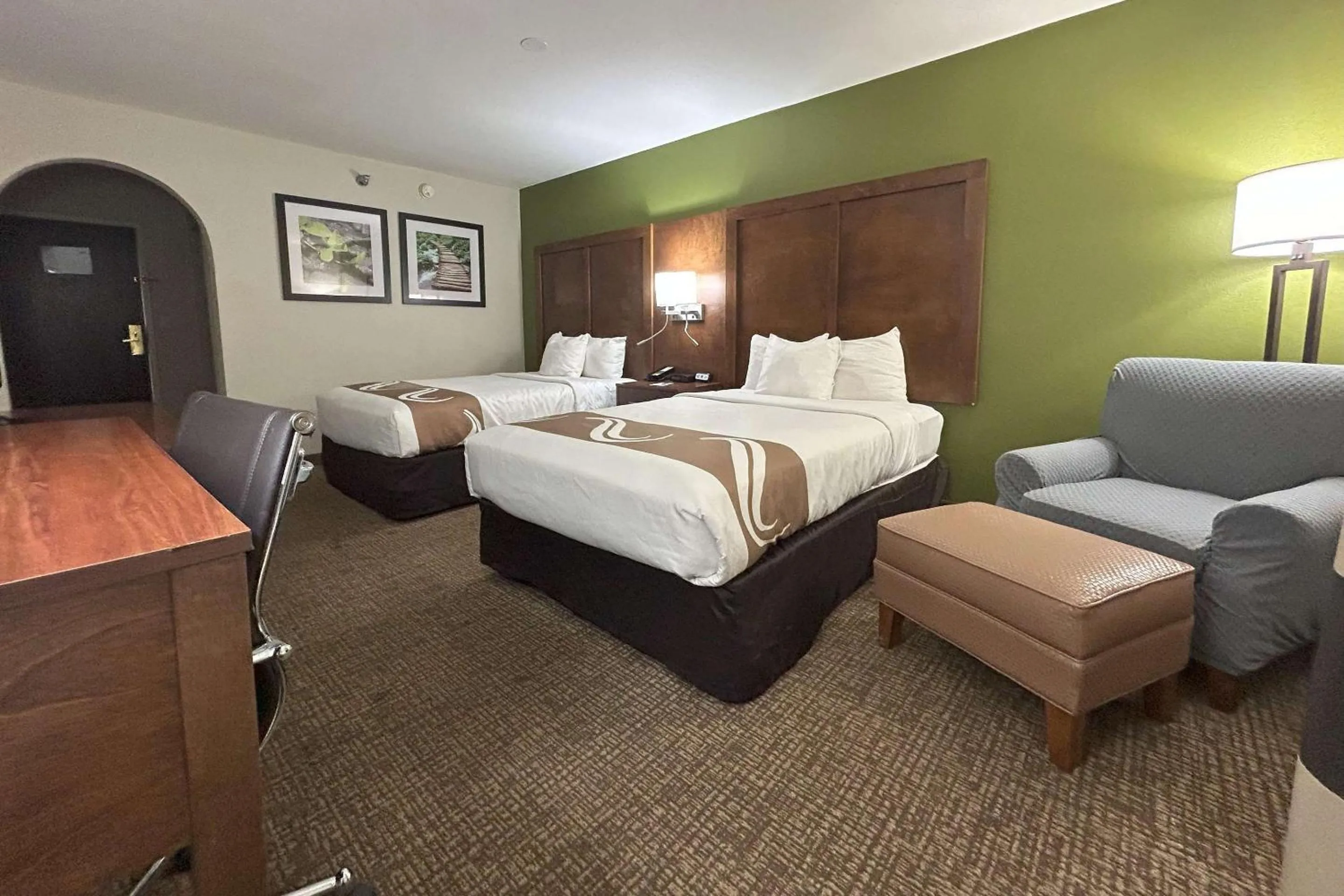Bedroom, Bed in Quality Inn & Suites Tarboro - Kingsboro