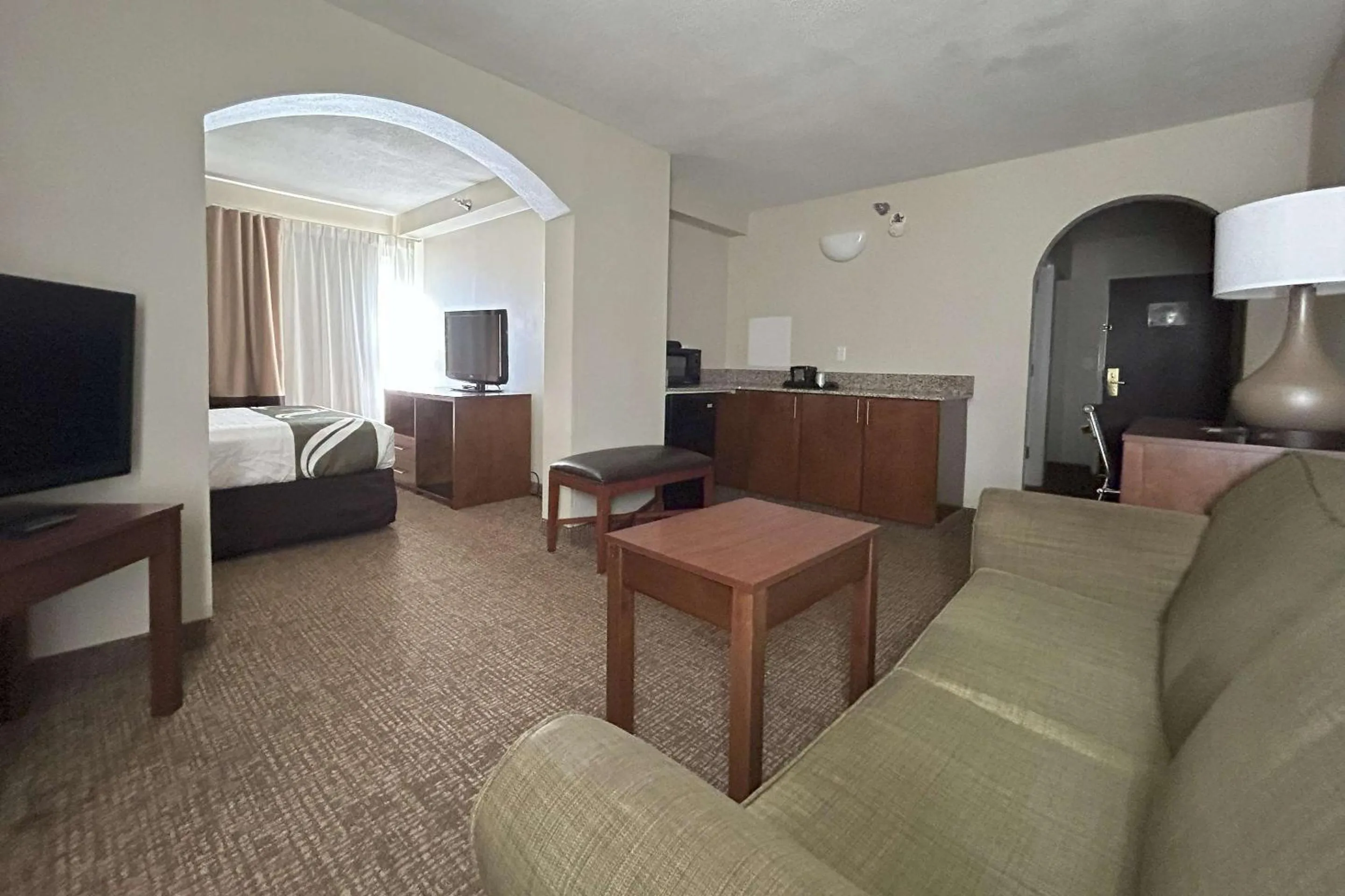 Bedroom, Bed in Quality Inn & Suites Tarboro - Kingsboro