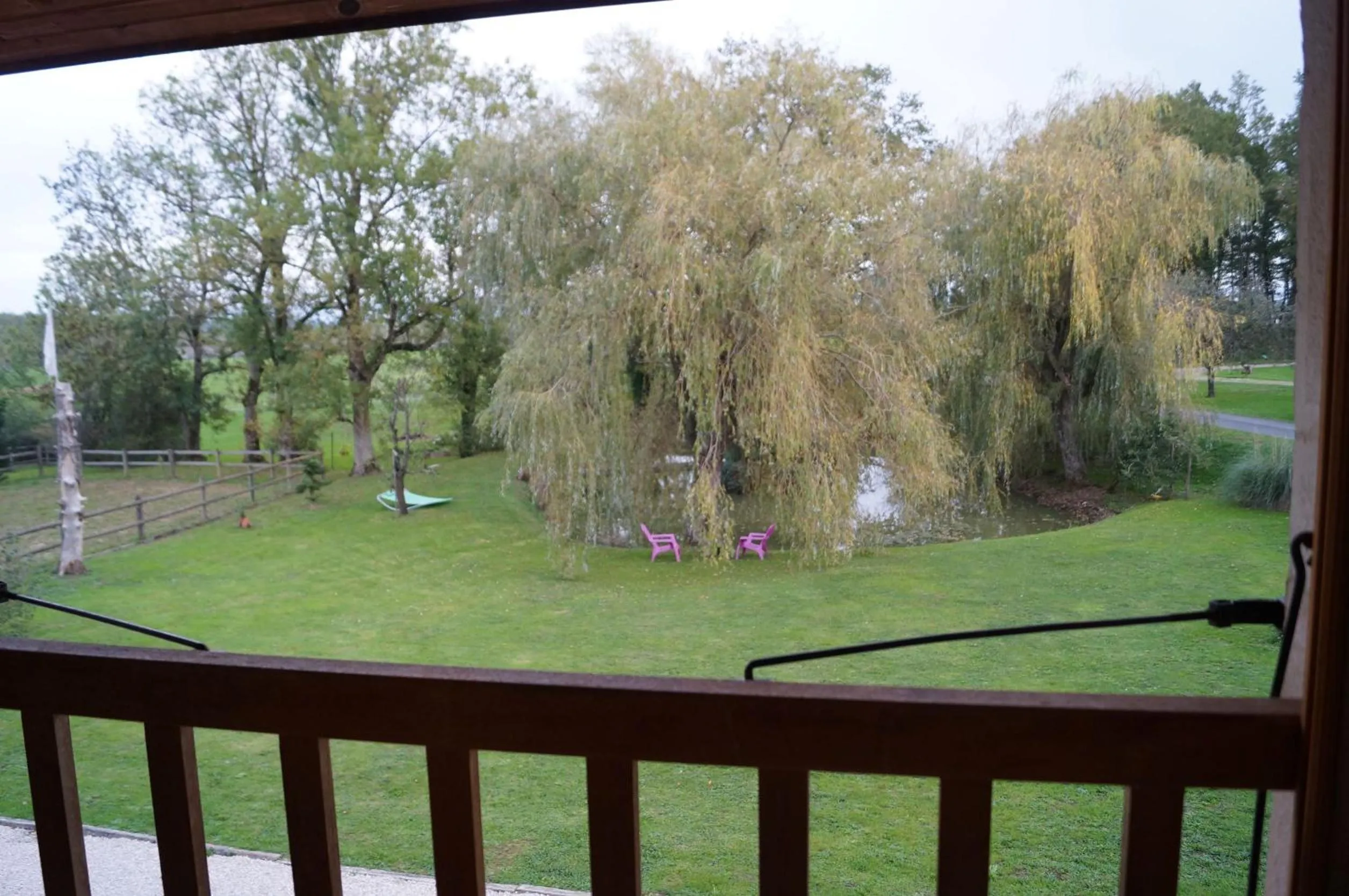 Garden view in Chambre d'Hôtes Familiale la Jument Grise