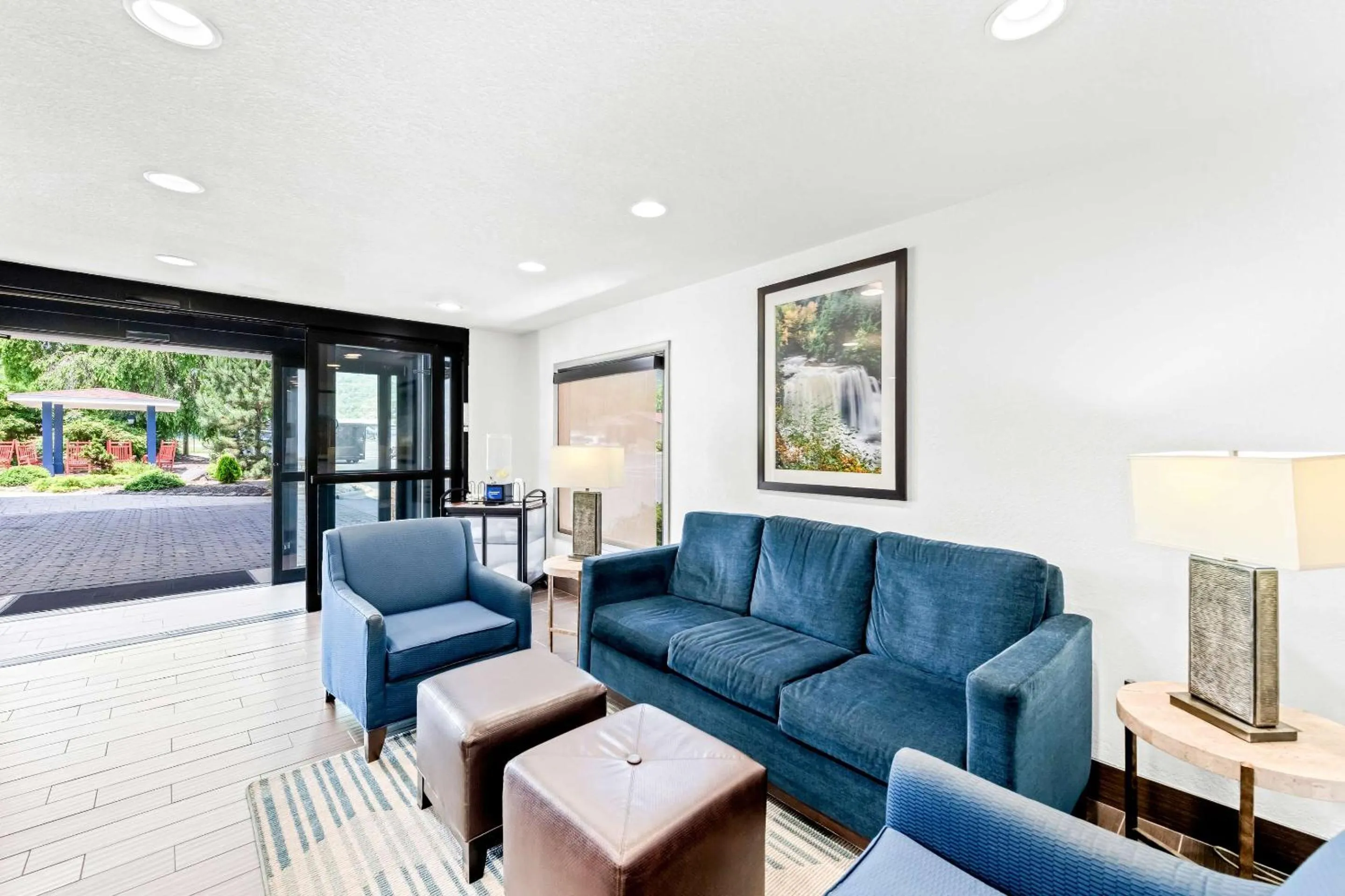 Lobby or reception in Comfort Inn near Great Smoky Mountain National Park