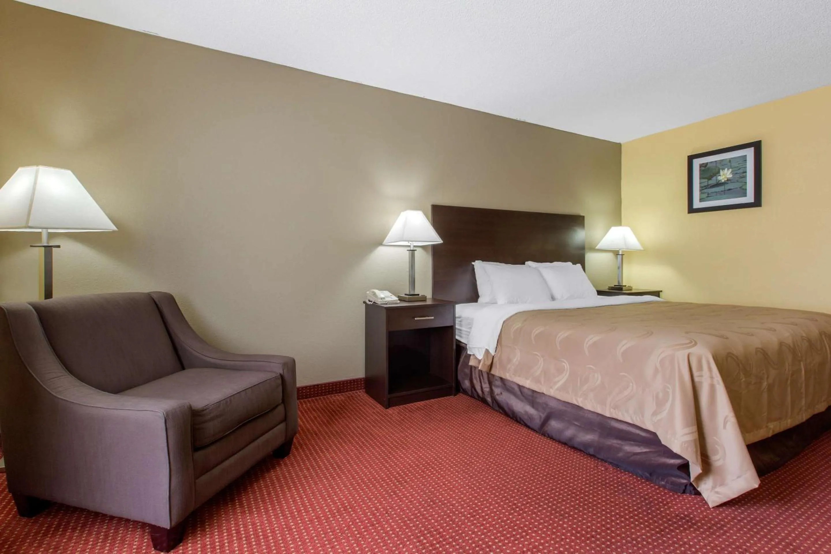 Bedroom, Bed in Quality Inn Williamston