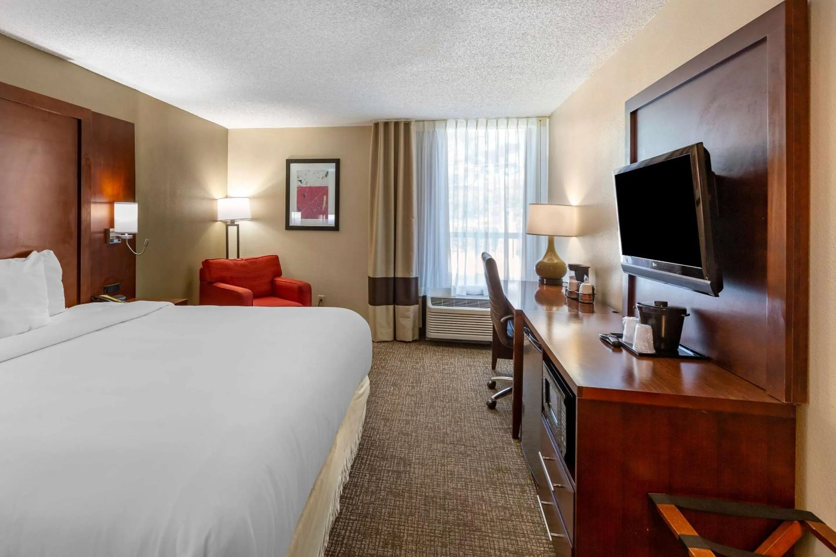 Bedroom, Bed in Comfort Inn Laurinburg