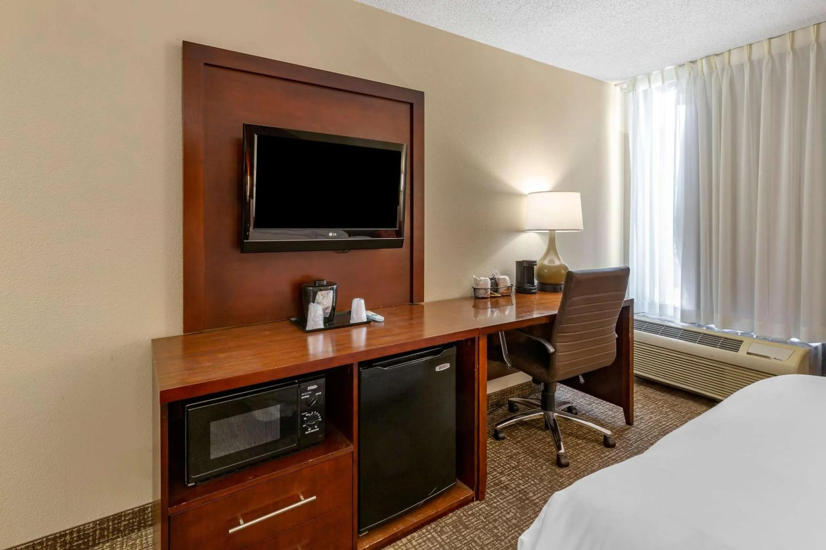 Bedroom, Bed in Comfort Inn Laurinburg