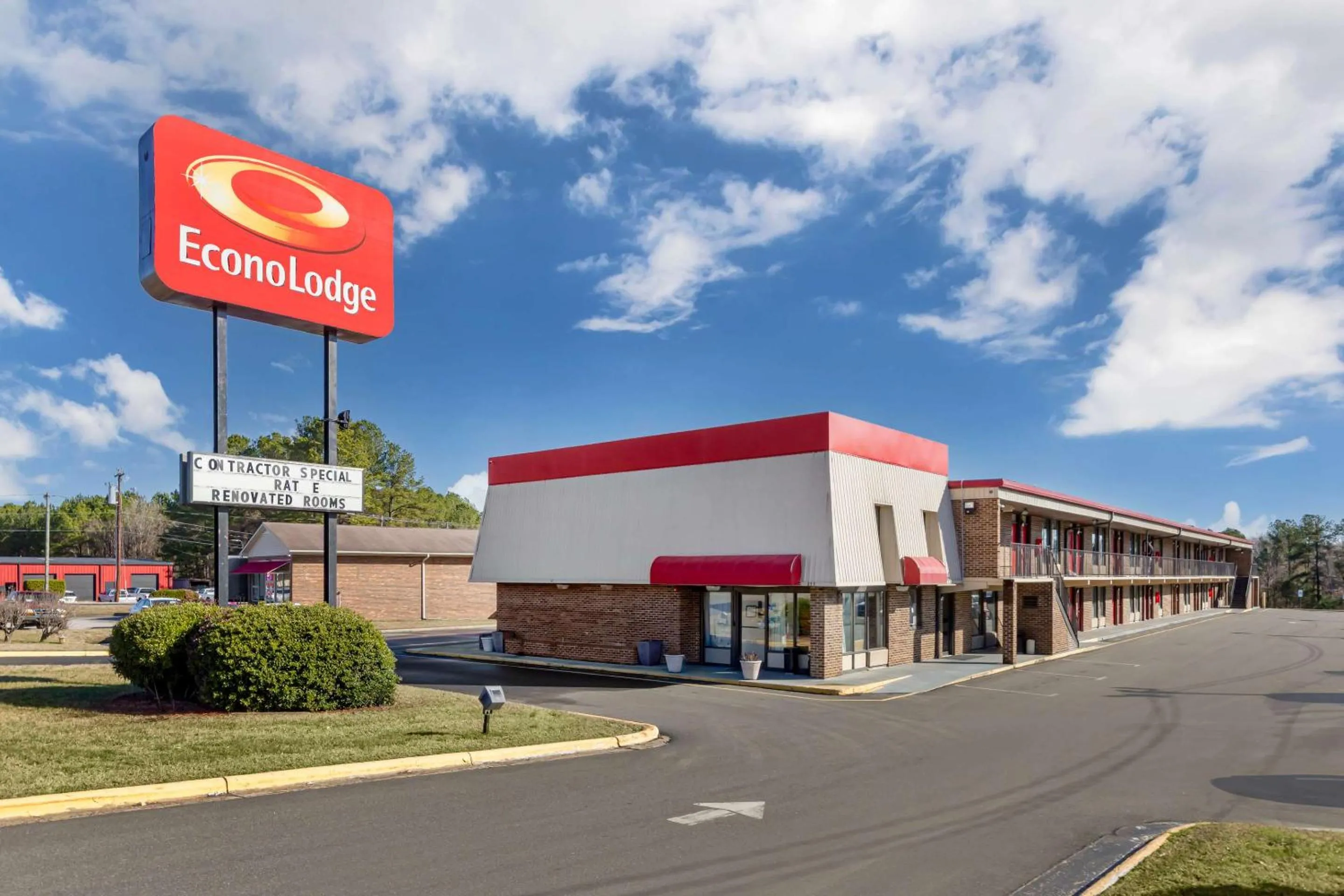 Property building in Econo Lodge Creedmoor - Butner