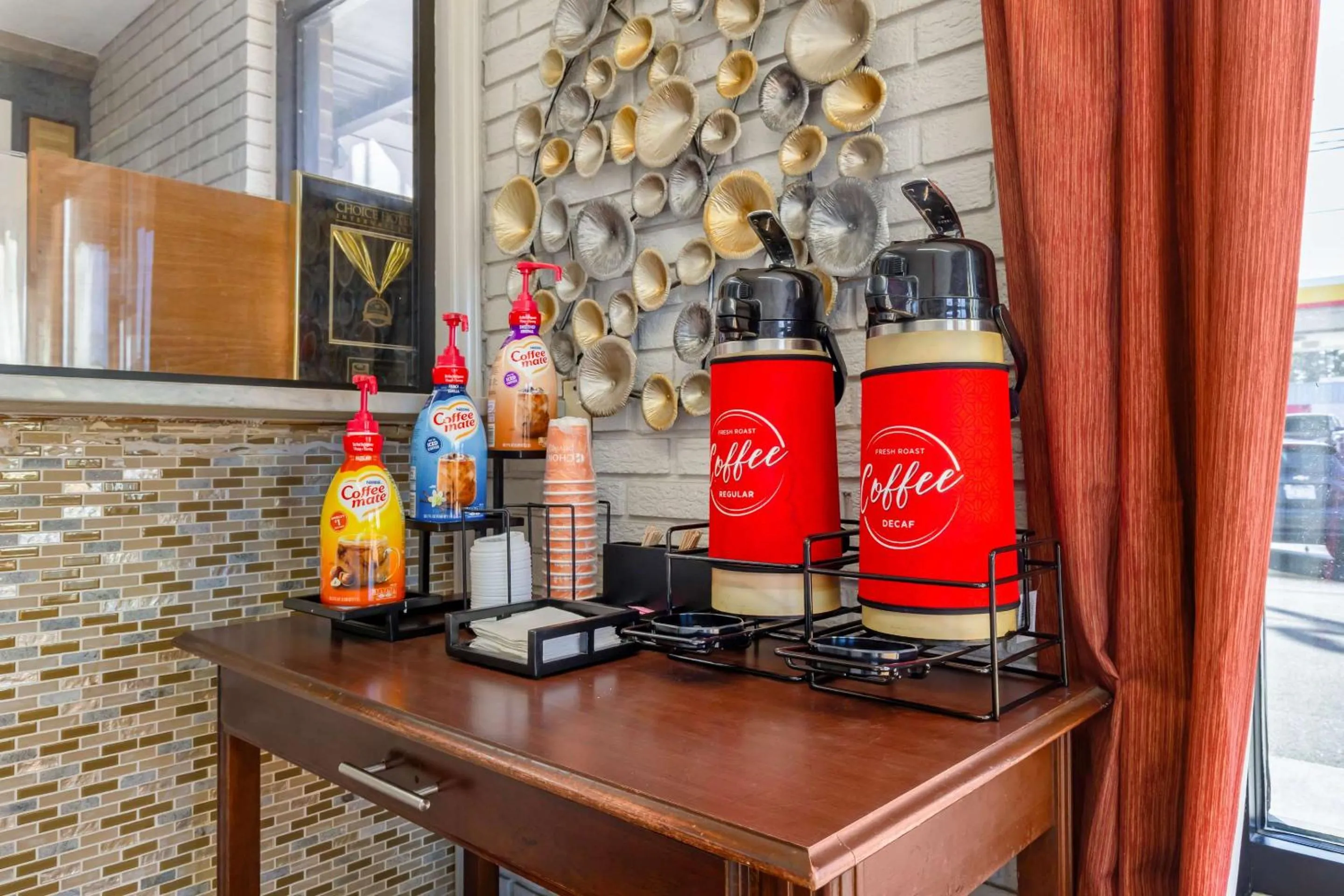 Breakfast in Econo Lodge Creedmoor - Butner