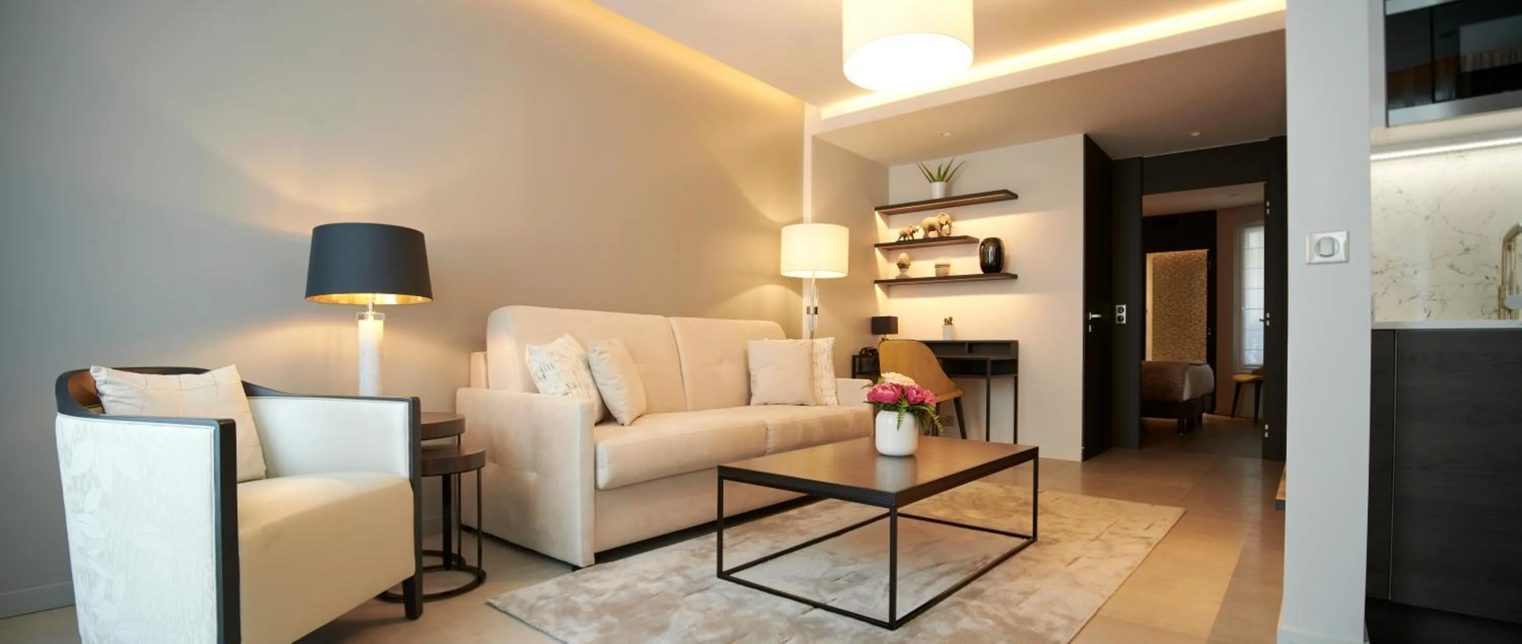 TV and multimedia in Hôtel Roi de Sicile - Rivoli