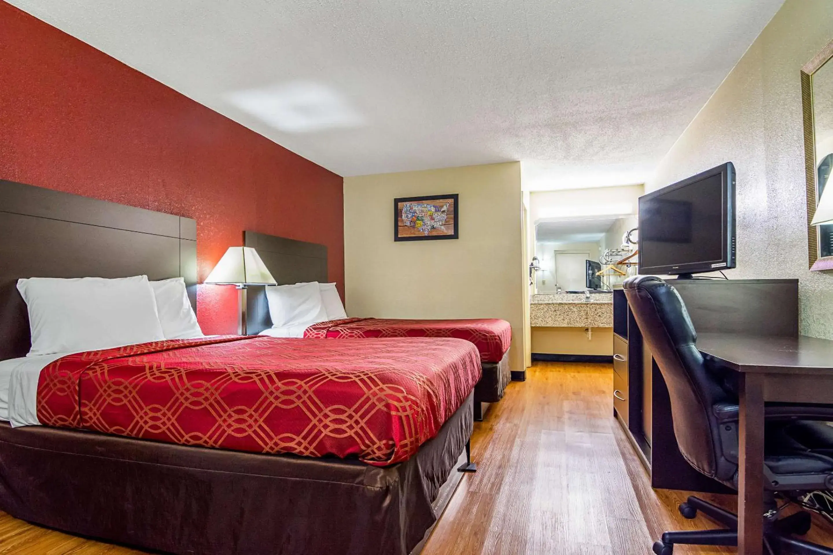 Double Room with Two Double Beds - Non-Smoking in Econo Lodge Research Triangle Park Double Room with Two Double Beds - Non-Smoking in Econo Lodge Research Triangle Park